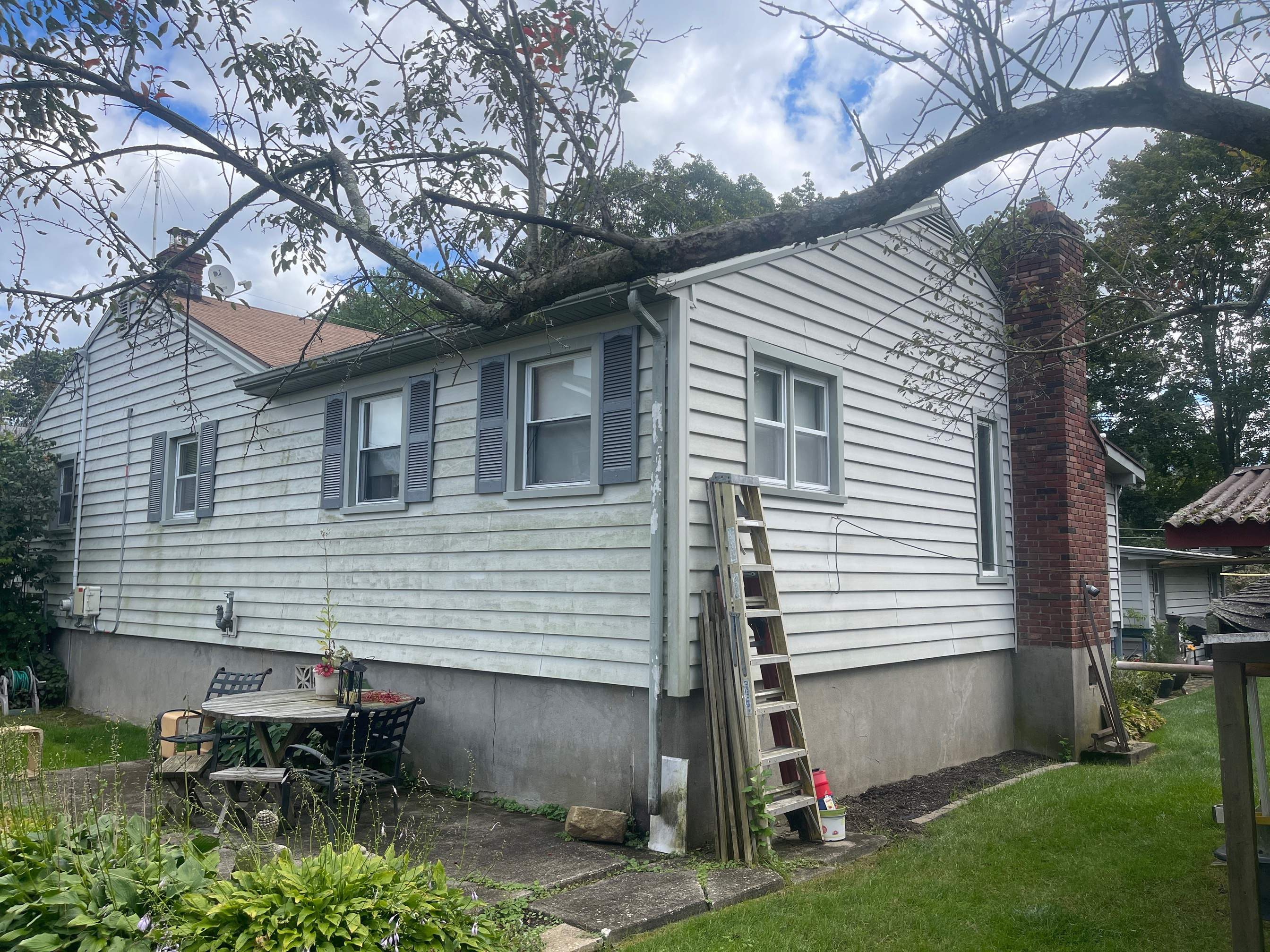 Residential Roofing Installation using Owens Corning TruDefinition Amber by A Plus Exterior