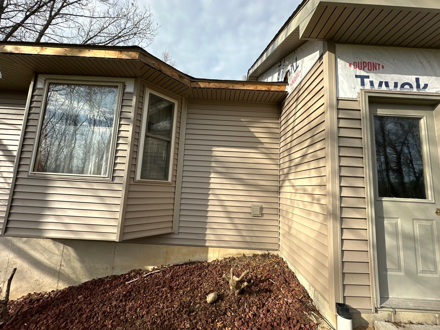 Siding Replacement using Certainteed Restoration Classic D4 by 180 Contractors