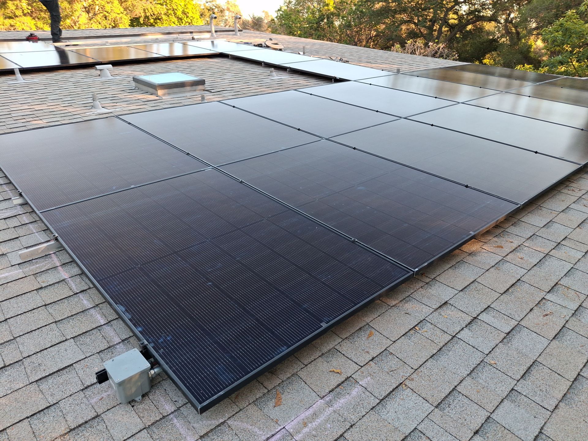 26-Panel Solar Array and Tesla Powerwall Installation in Pasadena by AWS Solar