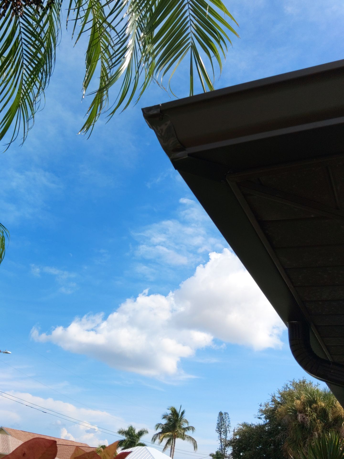 6 Inch Seamless Gutters using Musket Brown Seamless Gutters in Cape Coral FL by Gutter Professors