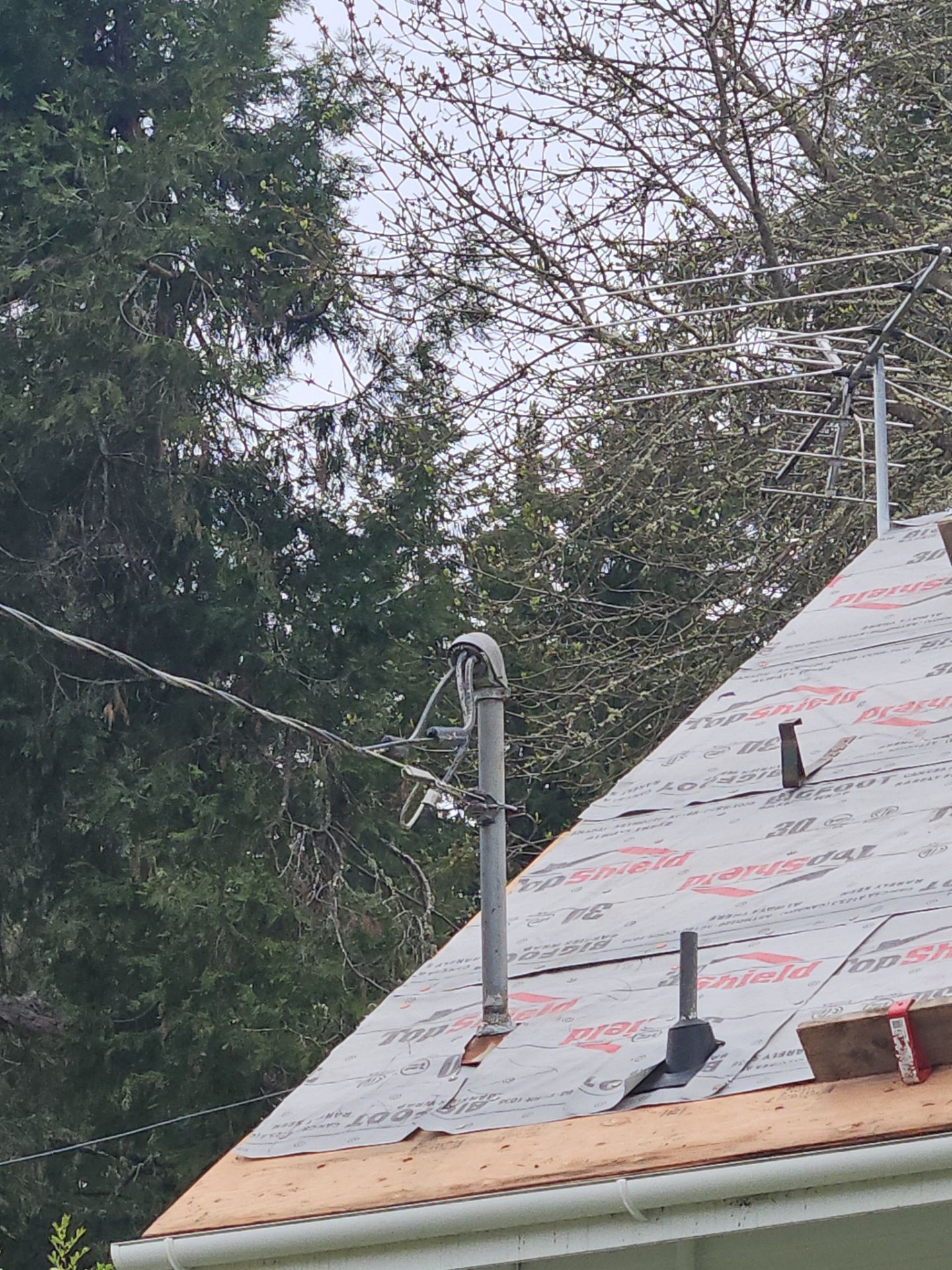 Residential Roofing Installation using IKO Dynasty (Color: Frostone Grey) by Orezona Building & Roofing Company, Inc.
