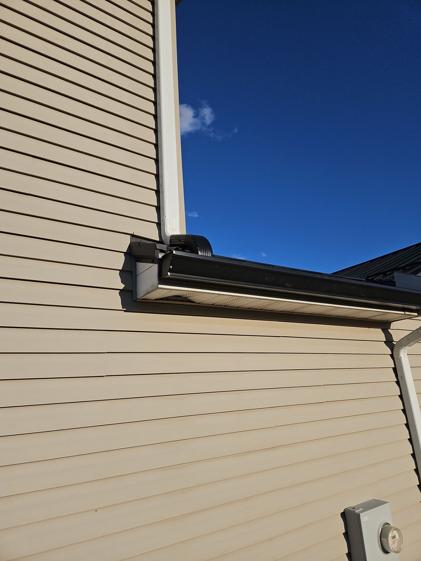 Residential Roofing Installation using Performance Panel Metal - Frost Black by RoofX 