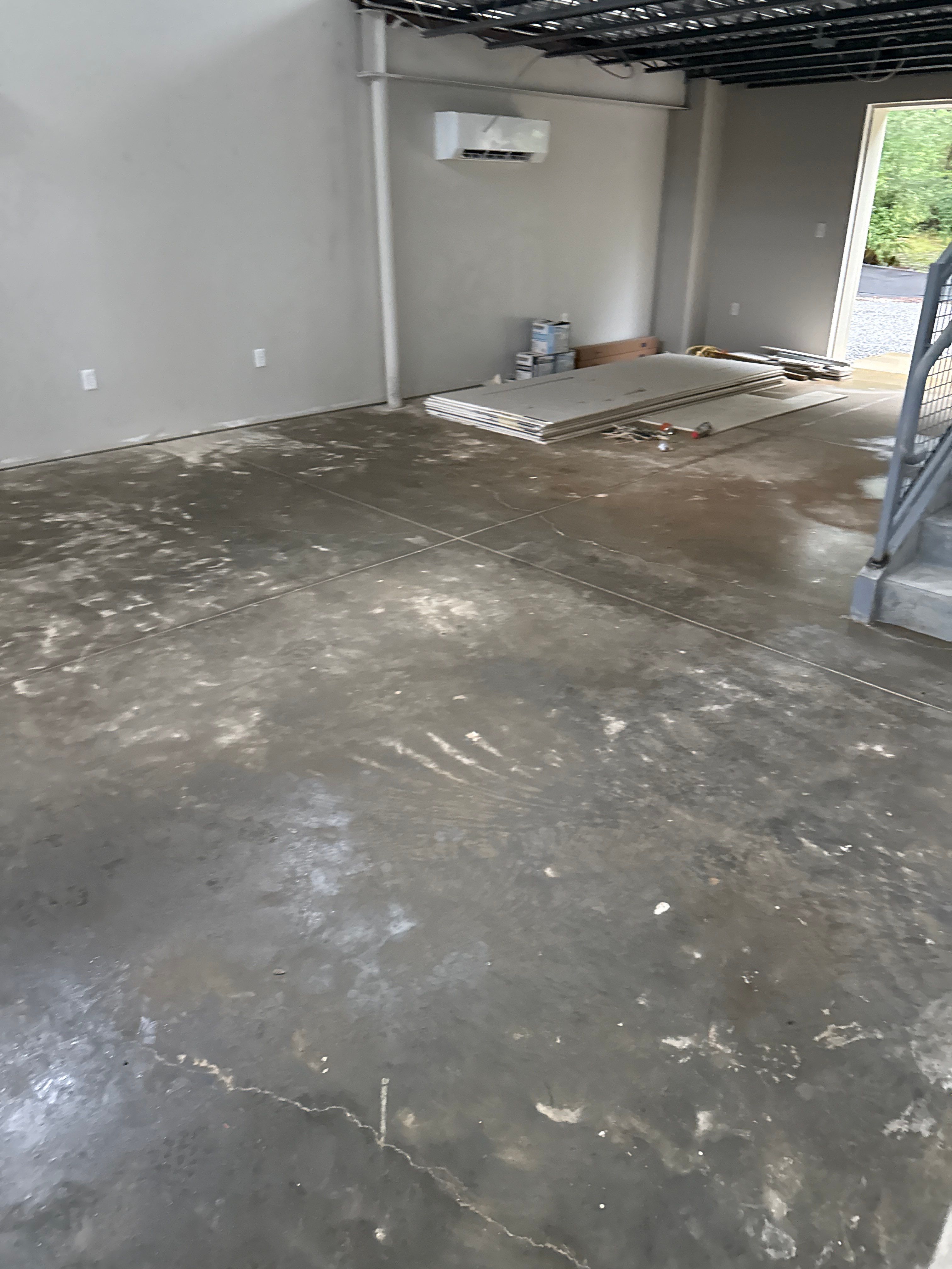 Industrial Epoxy Flooring for Sandhill Crane Workshop in Gautier by Cornerstone Hard Surface Restoration 