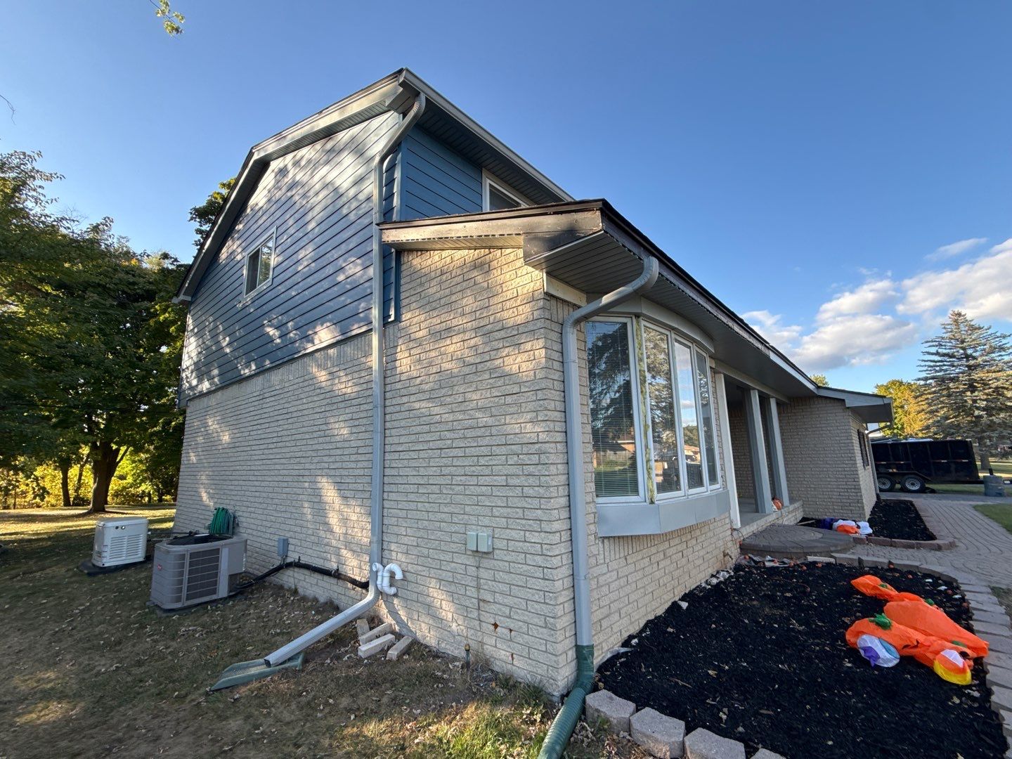 Siding Replacement using Ascend Laguna Blue by 180 Contractors
