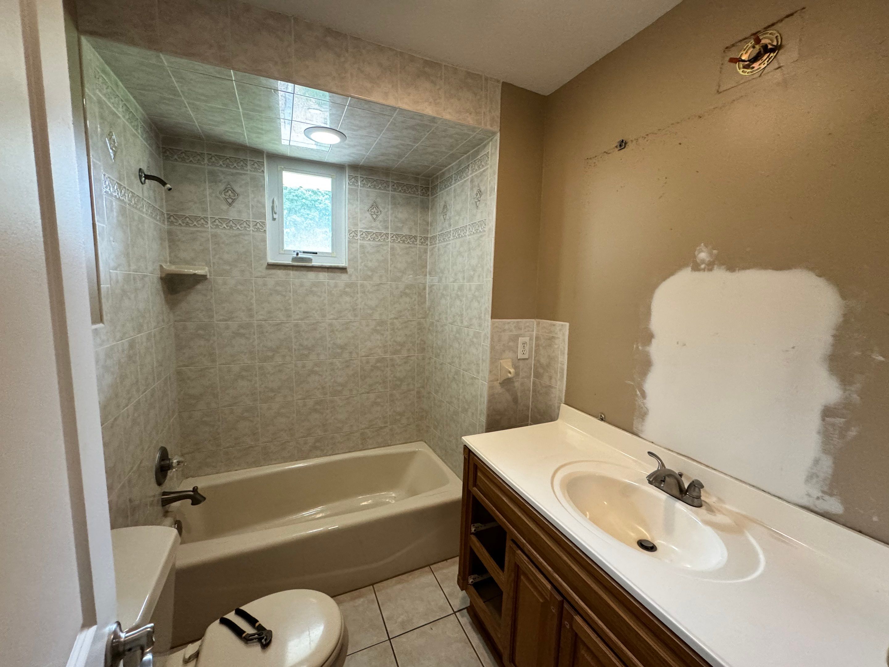 Bathroom Remodel by Axtra Hand