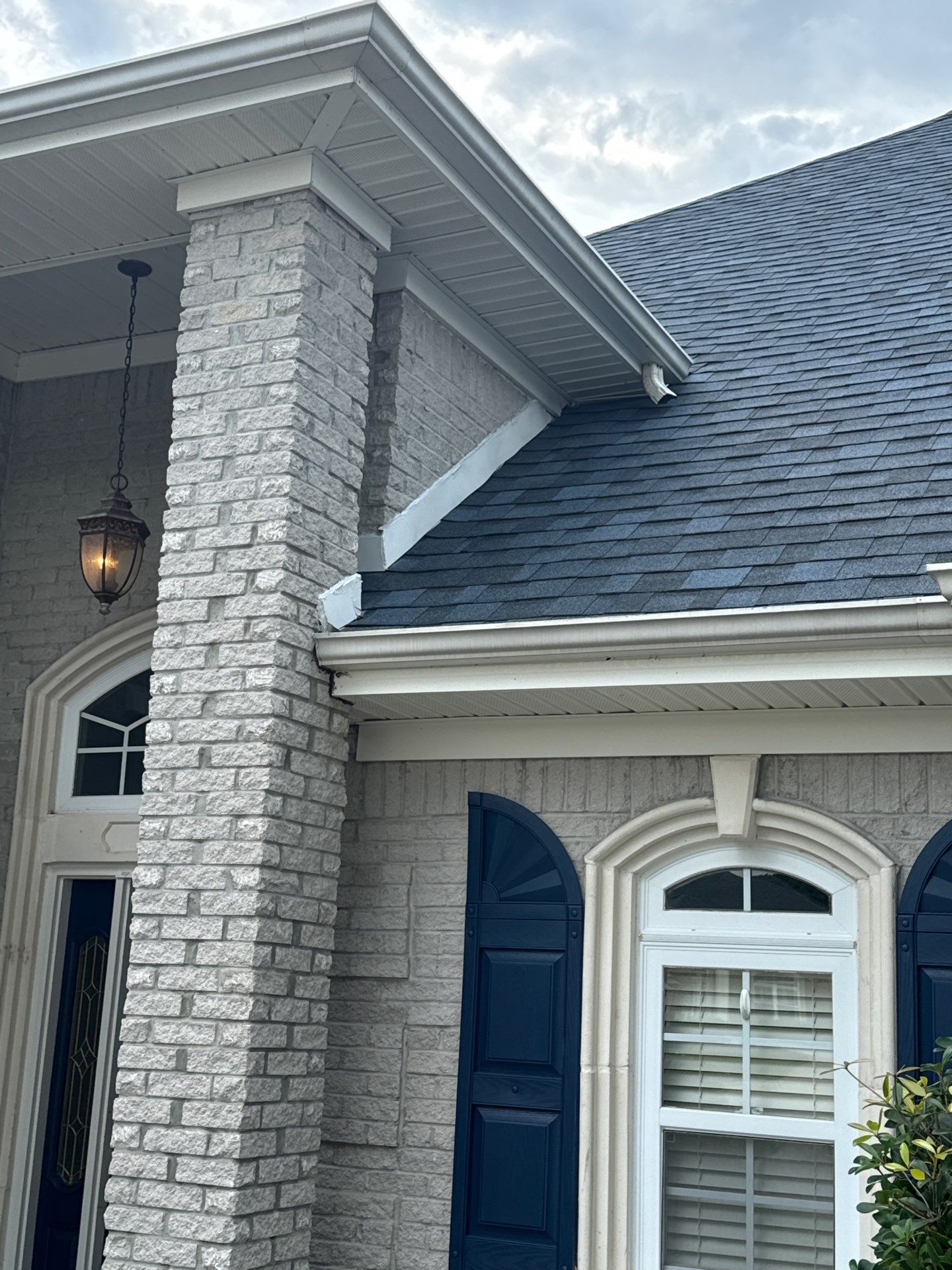 IKO Dynasty - Atlantic Blue by Linta Roofing