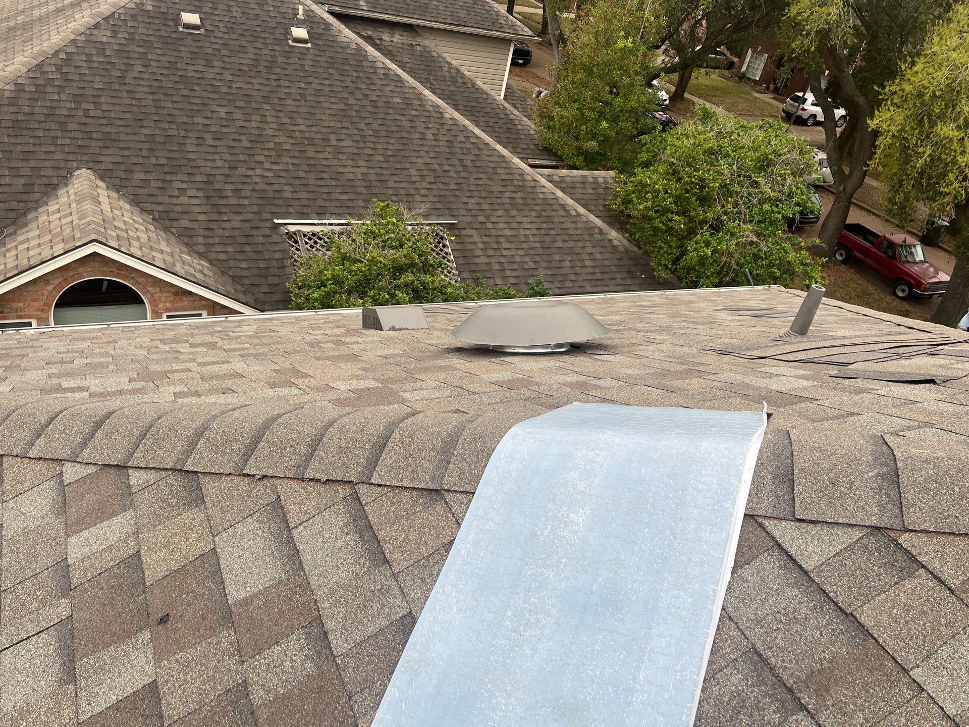 Residential Roofing Installation using Owen's Corning Duration (Lifetime) Shingles by Roof Repair Company