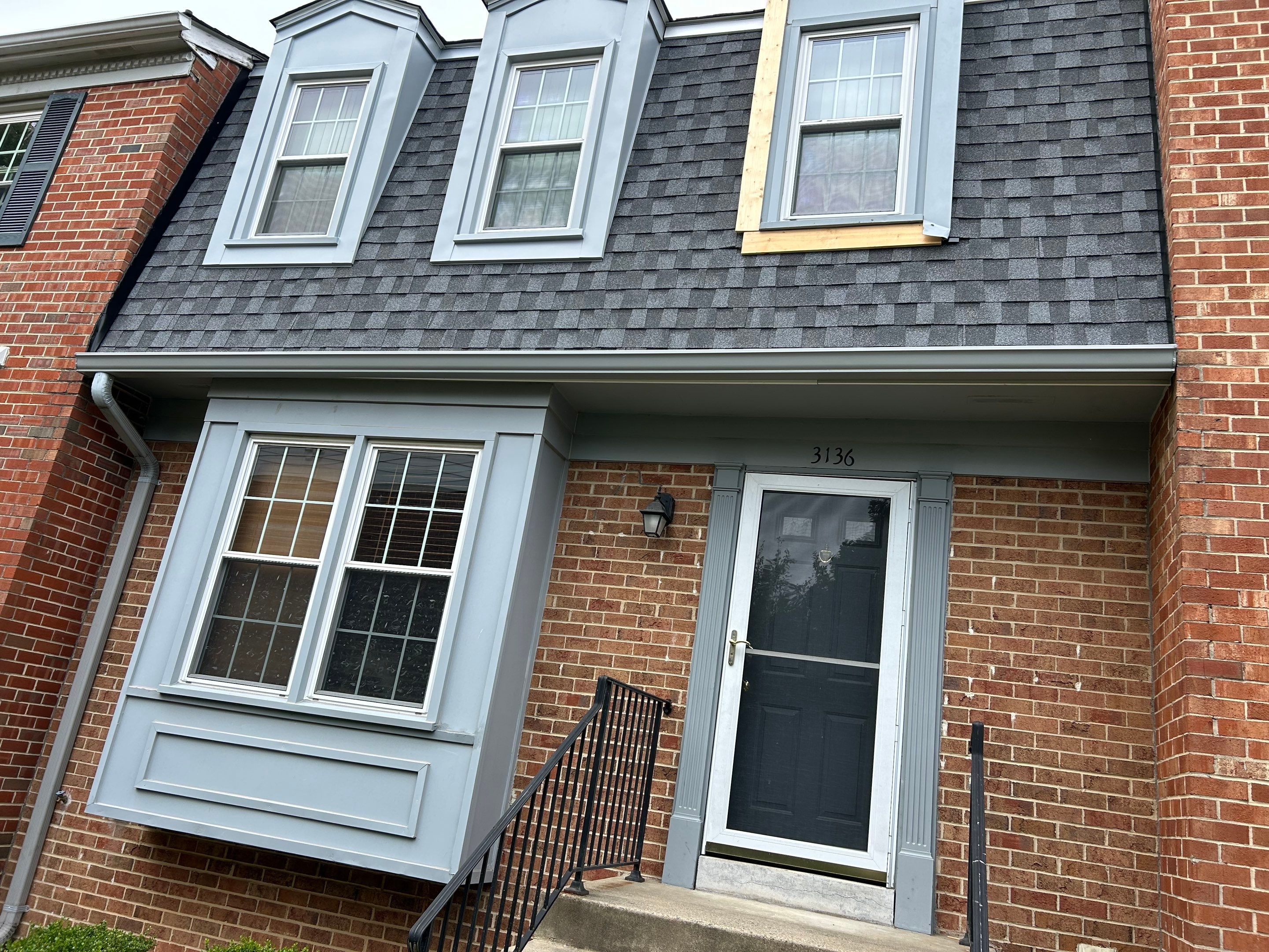 Oakton: CertainTeed Landmark Pro Designer Shingles in Max Def Pewter by RM Banning, Inc.