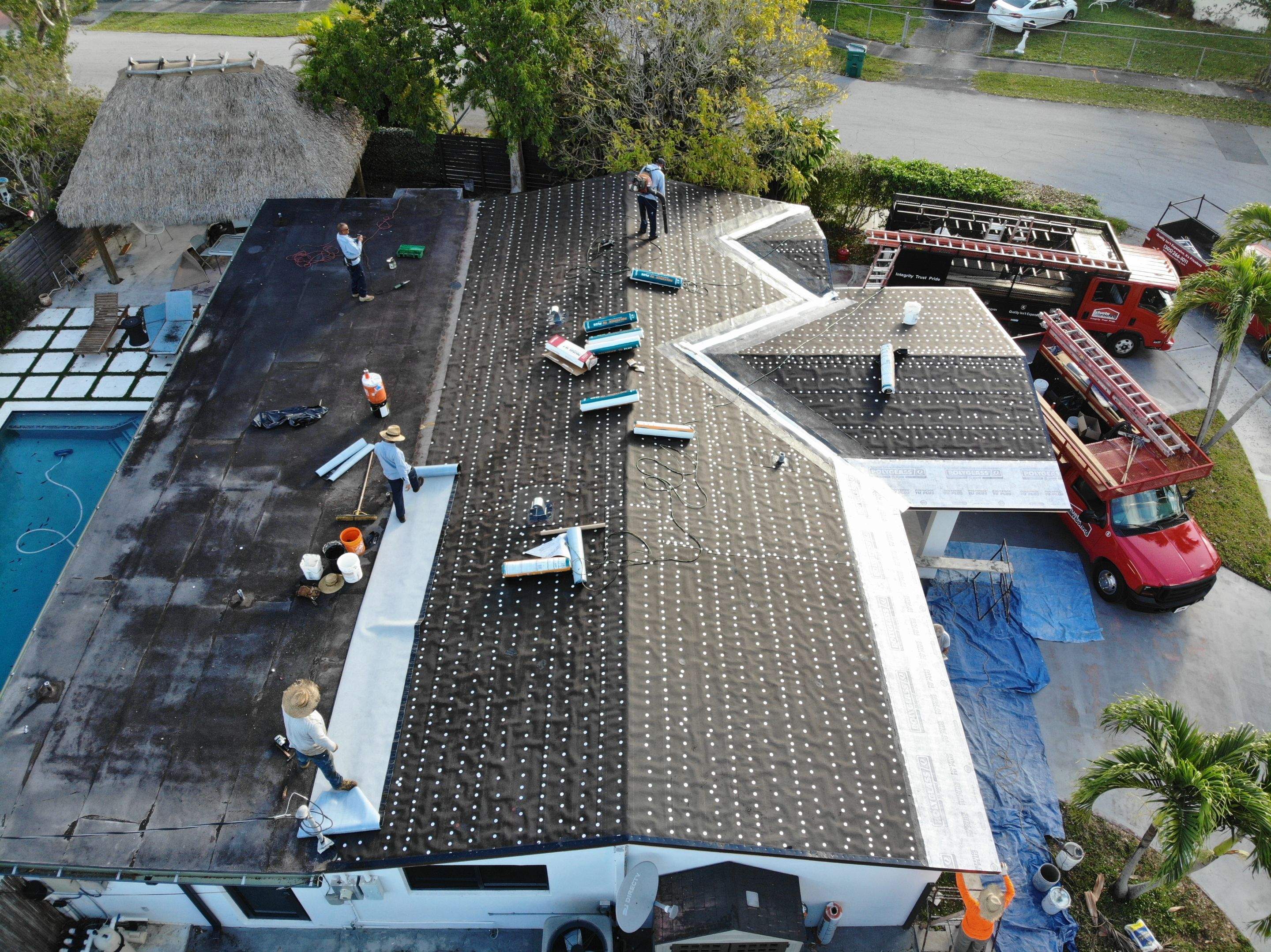 Verea Spanish S - Graphite Color by Istueta Roofing