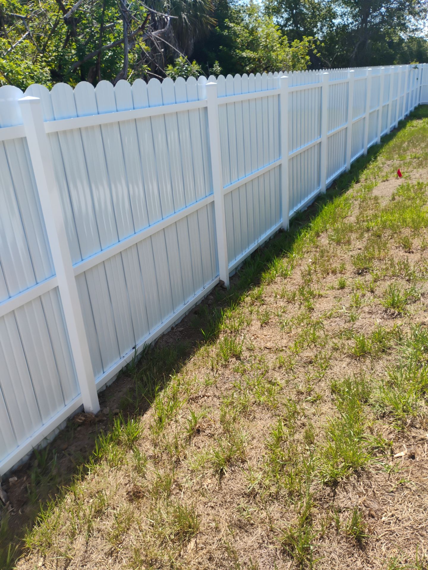 Port Charlotte Residential White Vinyl and Metal Privacy Fence by True Fence LLC