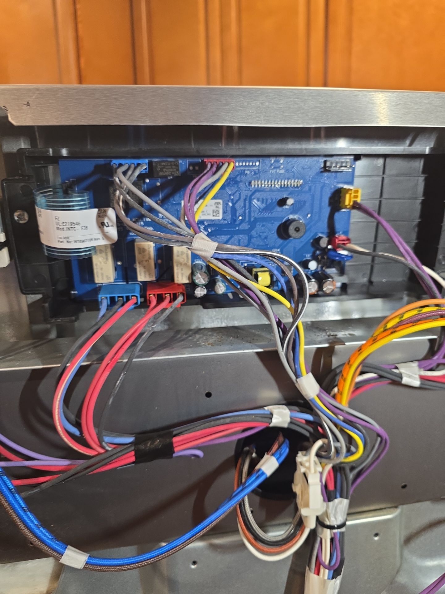 Maytag Electric Oven Control Board Replacement in Mount Dora by AMB-WORKS APPLIANCE REPAIR