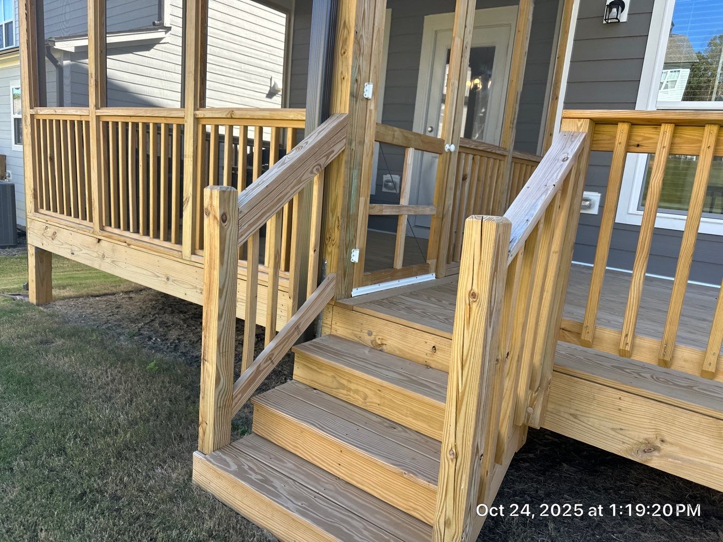 Wood Deck using Wood Sealant by DuraSeal