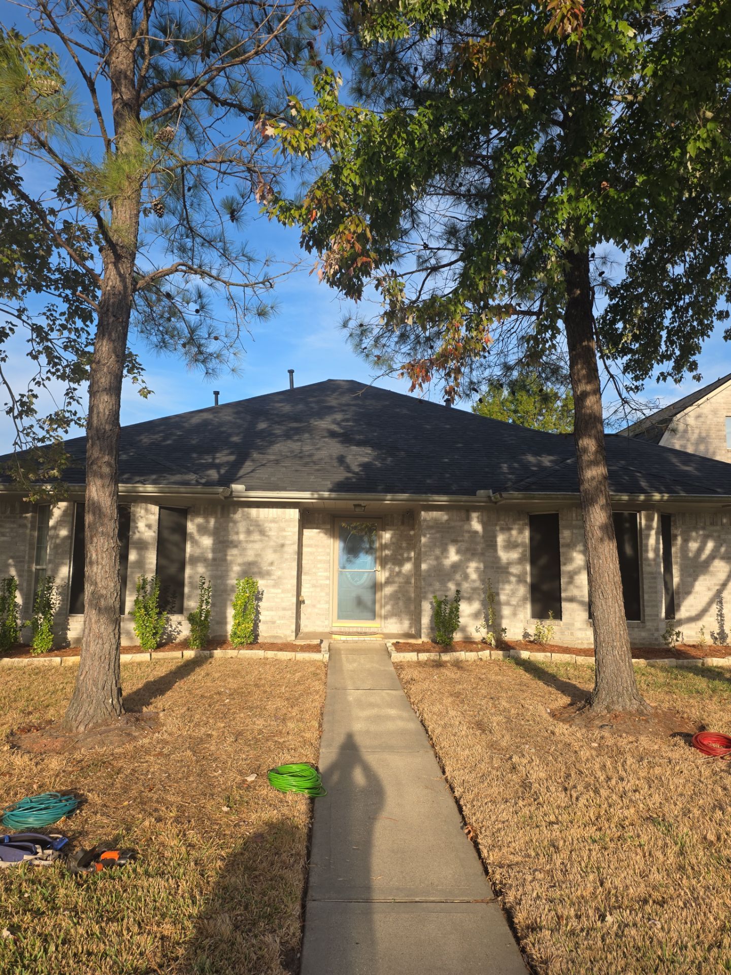 Residential Roof Replacement using OWENS CORNING OAKRIDGE by Elite Roofing LLC