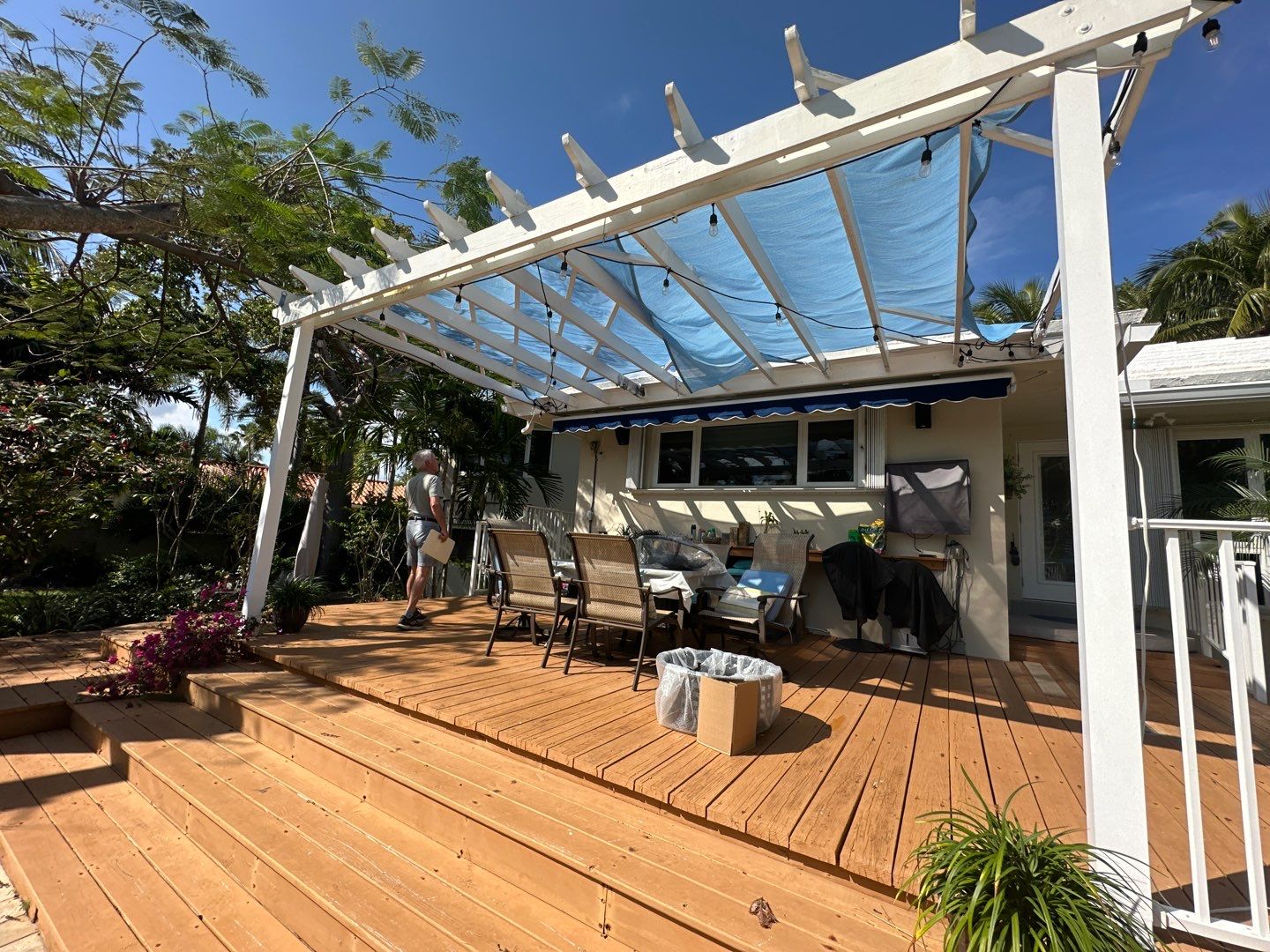 Residential Full Exterior  by John “The Greek” Painting