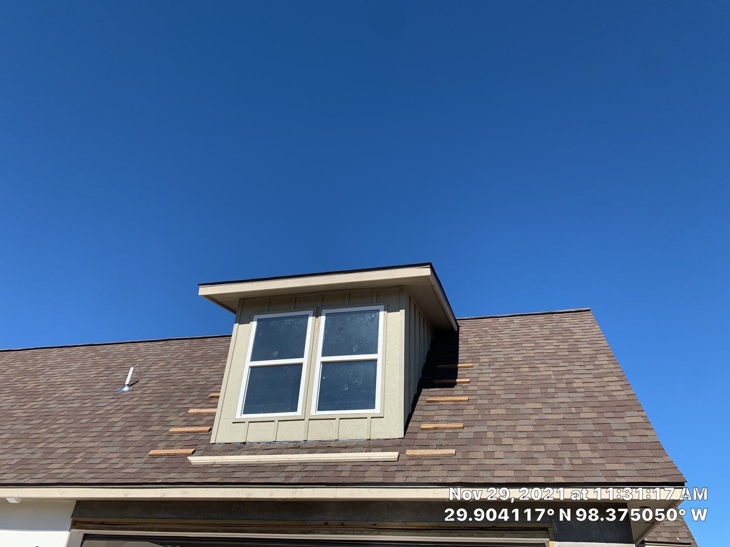 New Home Construction using Owens Corning 30 year Architectural Shingles by Premier Roofing and Contracting