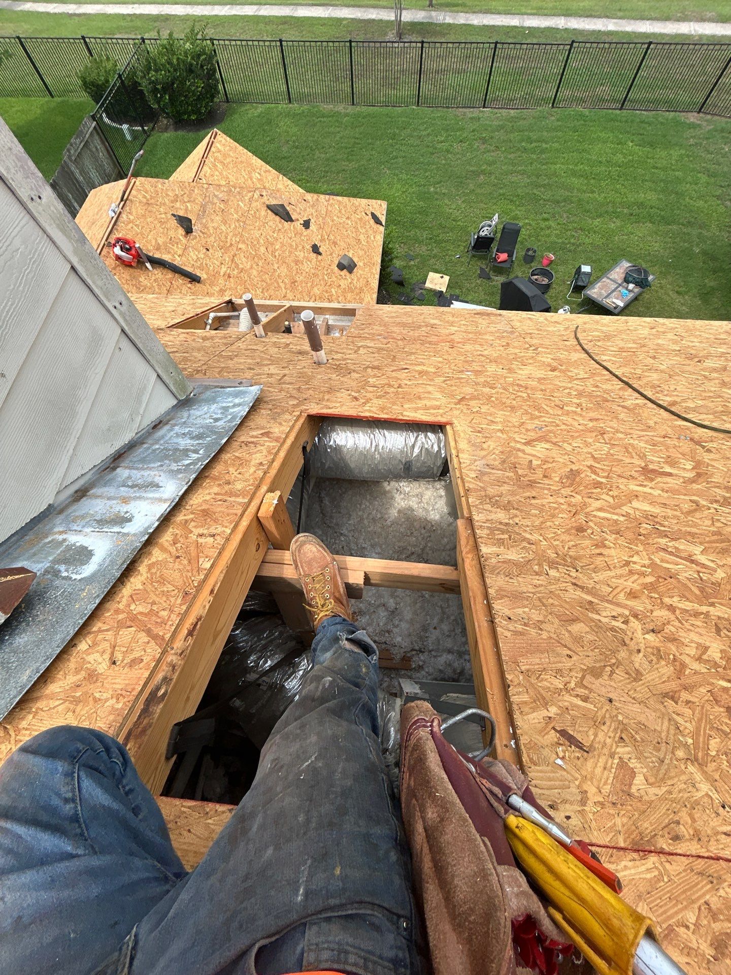 Roof Repair Services featured photo.