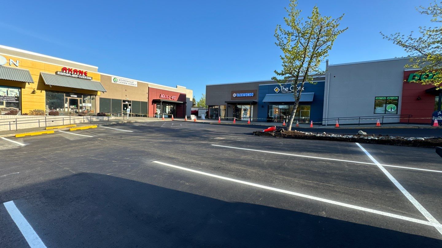 Colliers - Woodinville New Asphalt Parking Lot by Jireh Asphalt & Concrete Inc 