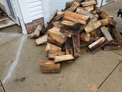 Firewood Delivery  using Seasoned Firewood