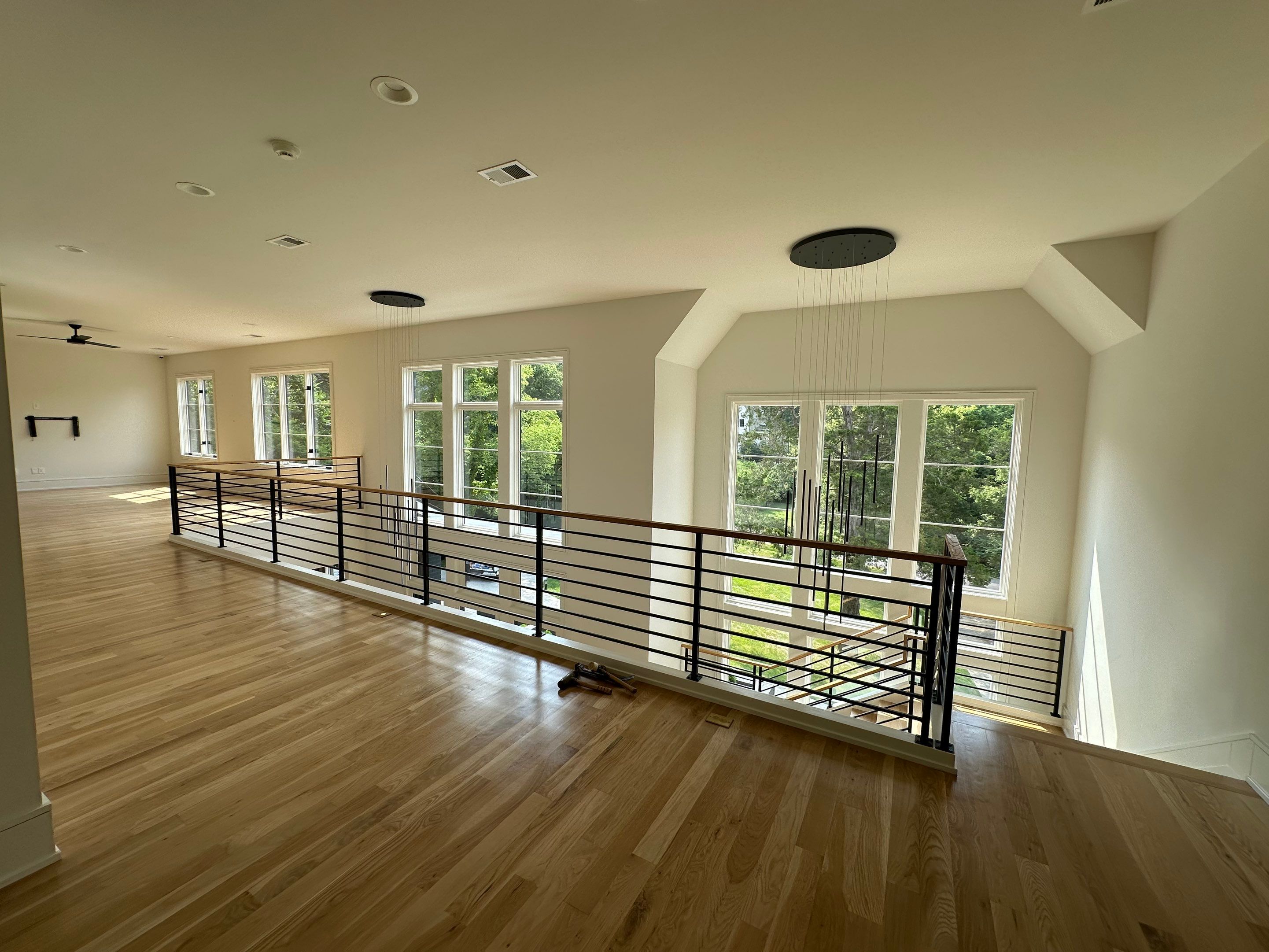 Interior Paint and Flooring in Nashville by Music City Improvements