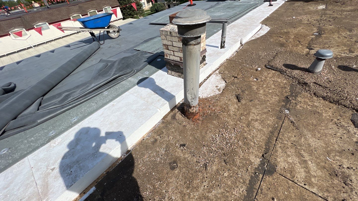 Commercial Roofing Installation using MuleHide EPDM .60 - BLACK by A to Z Roofing