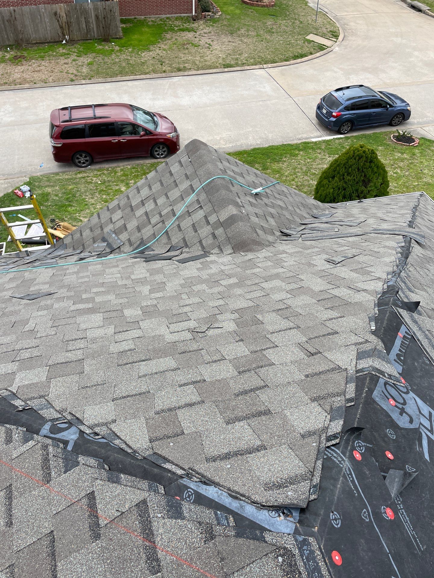 Residential Roofing Installation using Owen's Corning Duration (Lifetime) Shingles by Roof Repair Company
