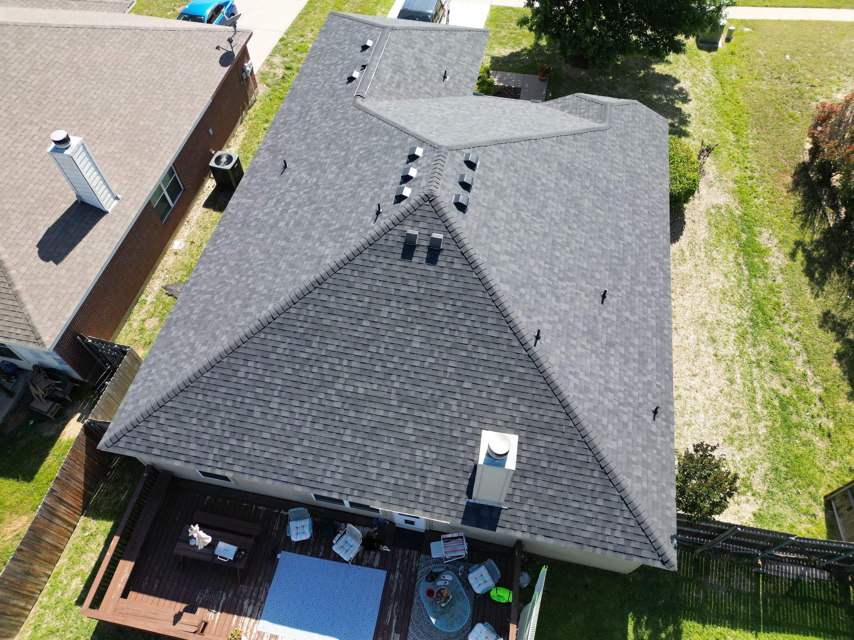 Onyx Black - Owens Corning TruDefinition Duration by RoofsOnly.com