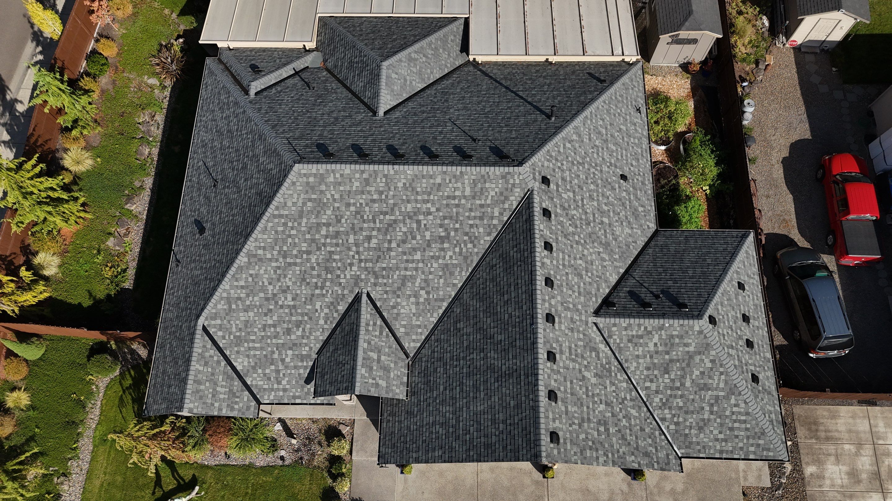 Estate Gray | Roof Replacement in Vancouver, WA 98686 by Valiant Roofing, LLC
