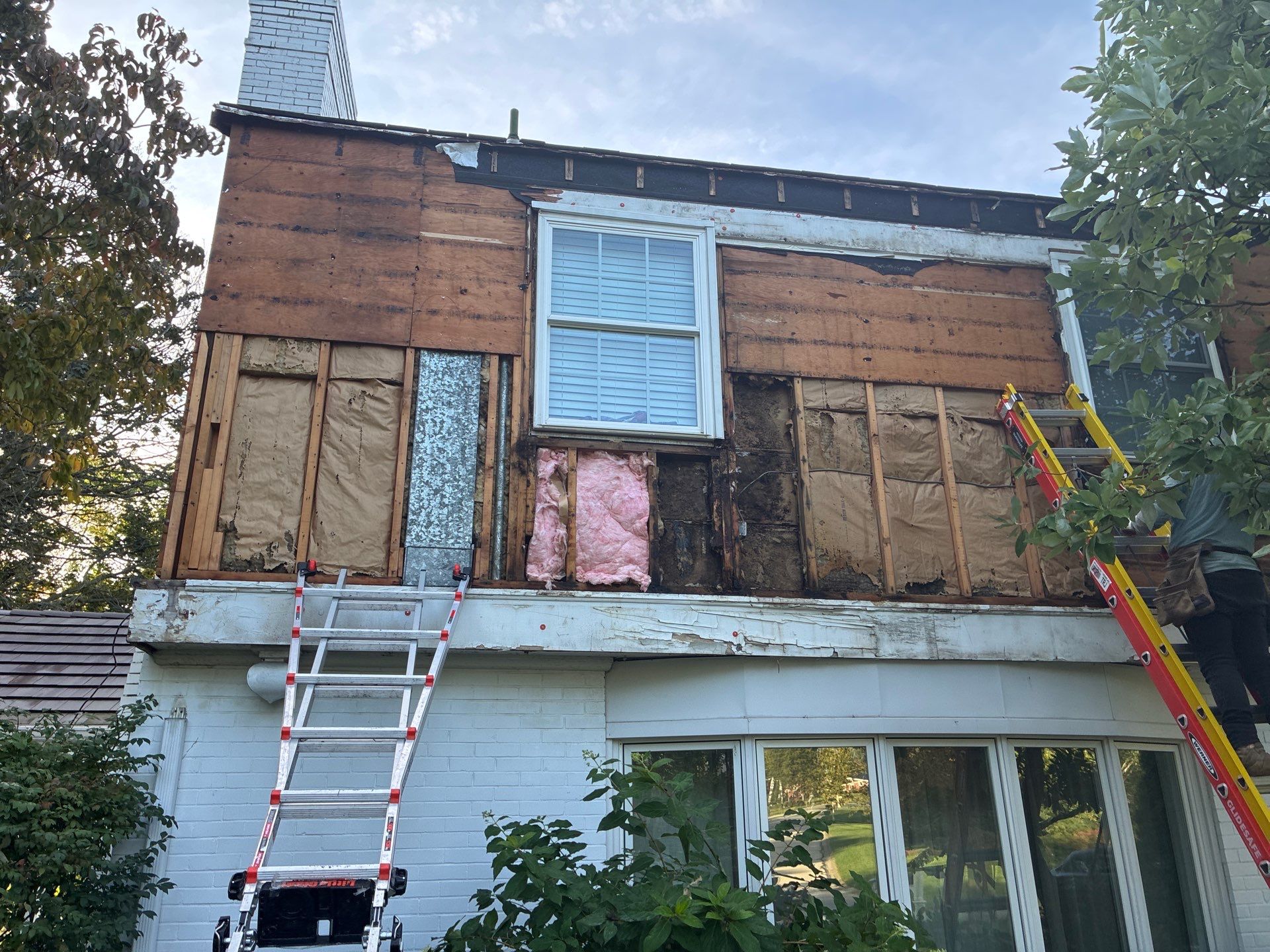 Provia Traditional Lap Siding in White by Ideal Siding Pittsburgh