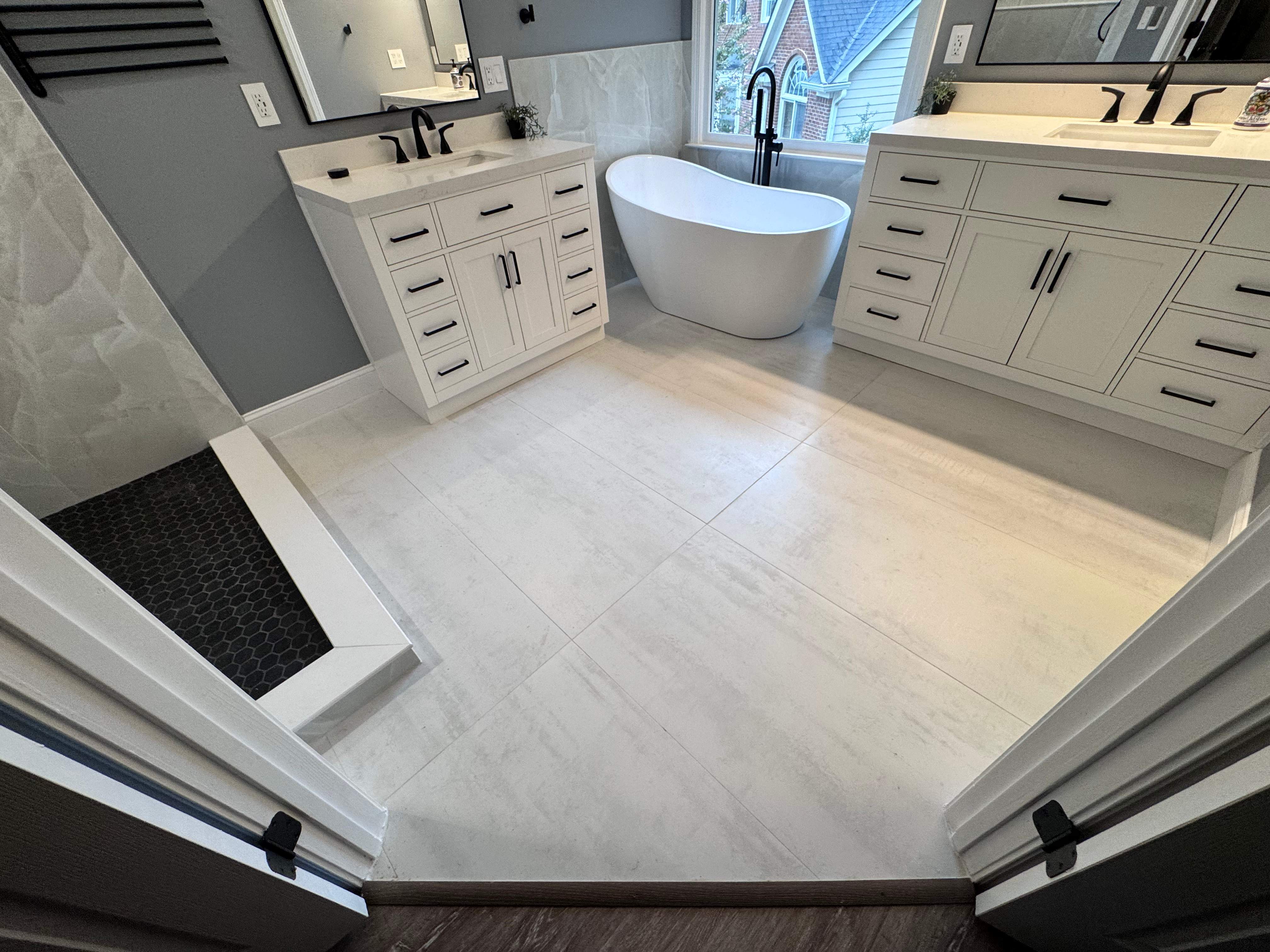 Master bathroom renovation by Prudencio