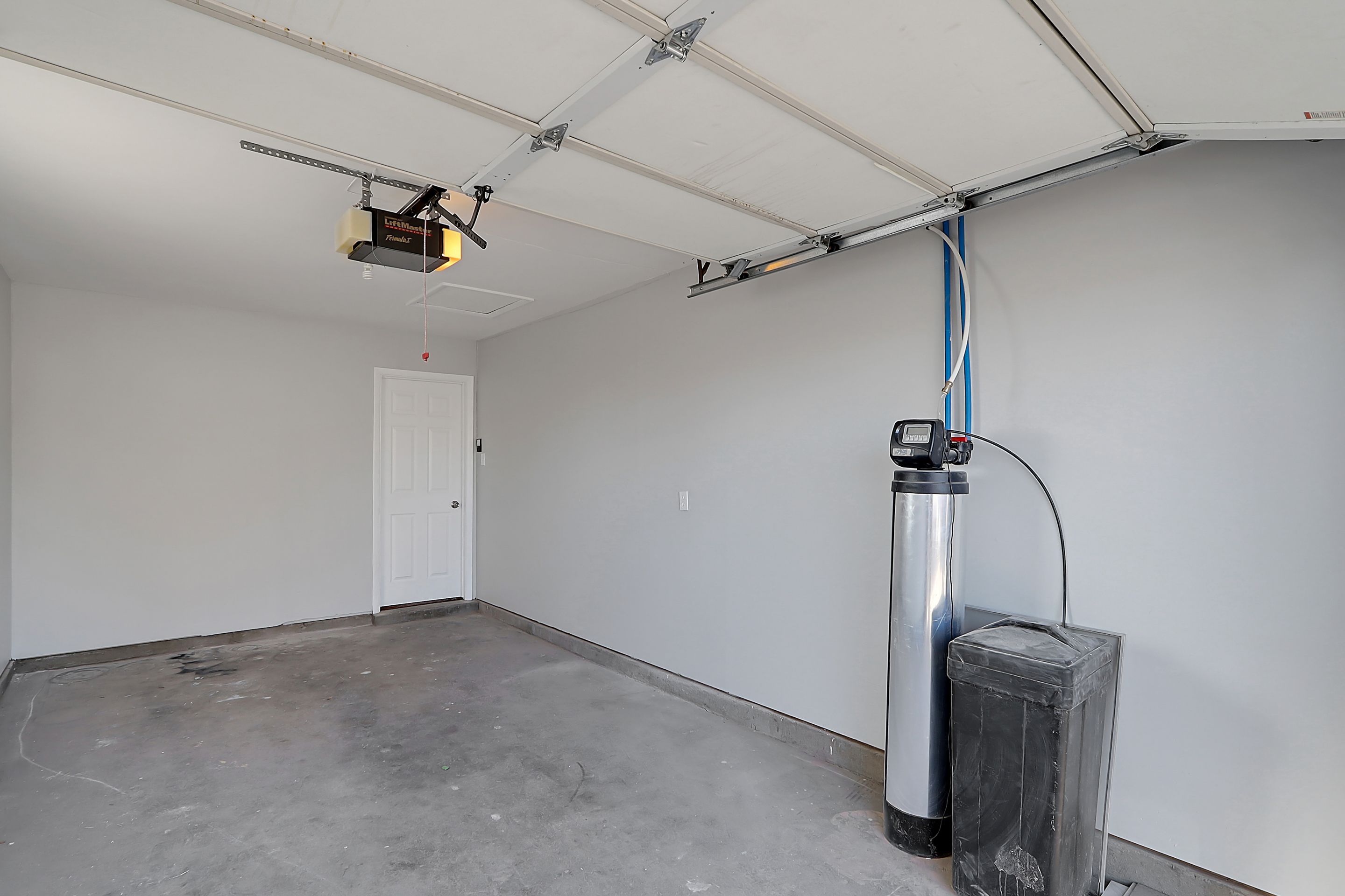 Full Renovation near Fox Plaza by Regal Renovate