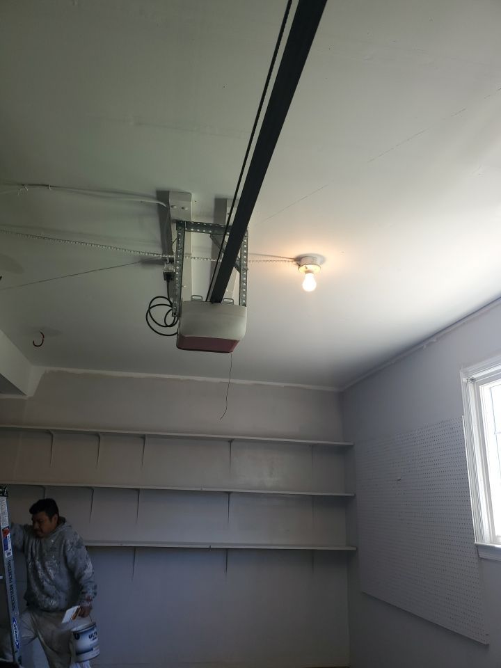 Garage Floor in Mt. Everest, Walls/Ceiling in White by Spectrum Painting, LLC