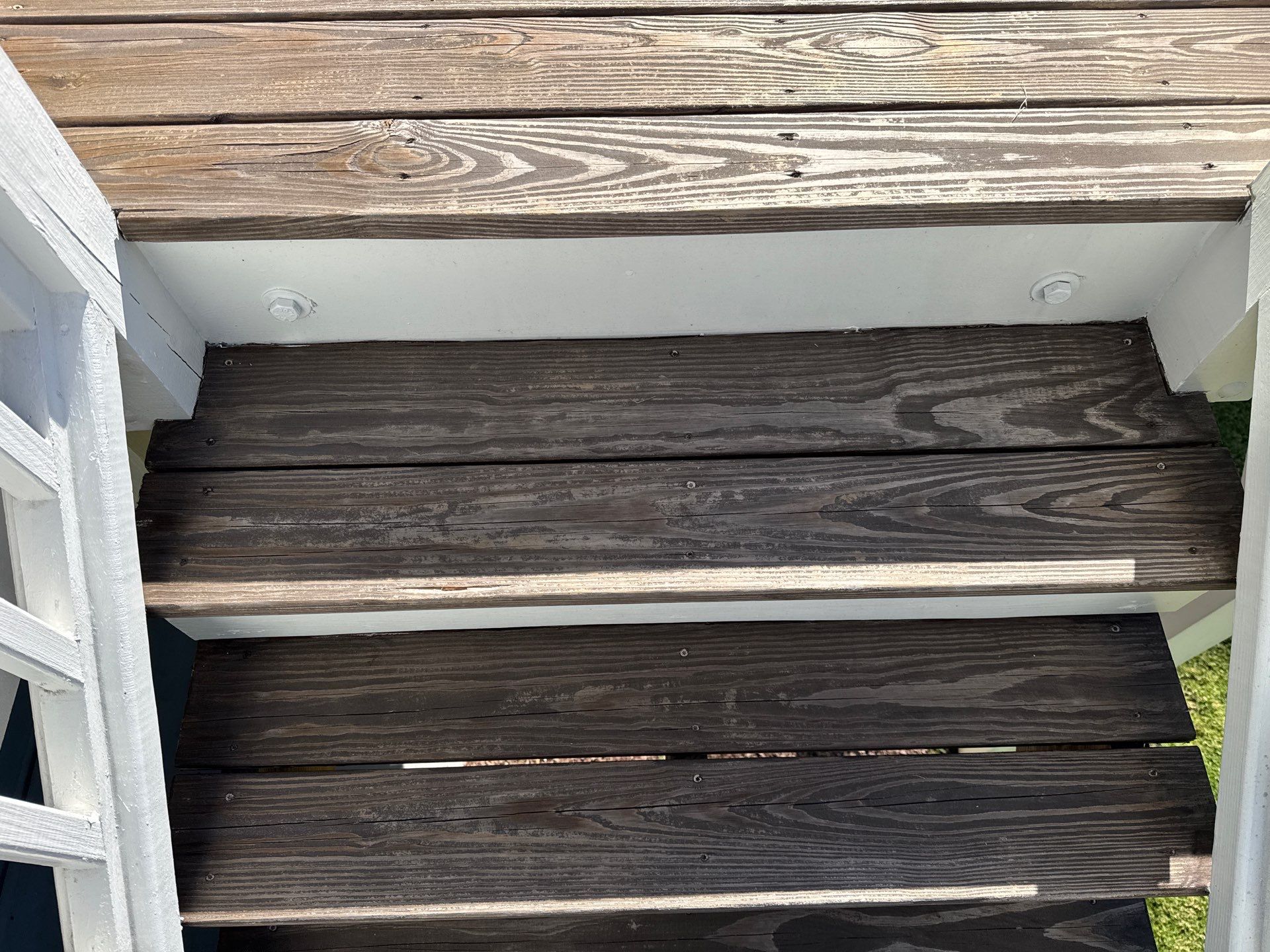 Deck using Wood Sealant by DuraSeal