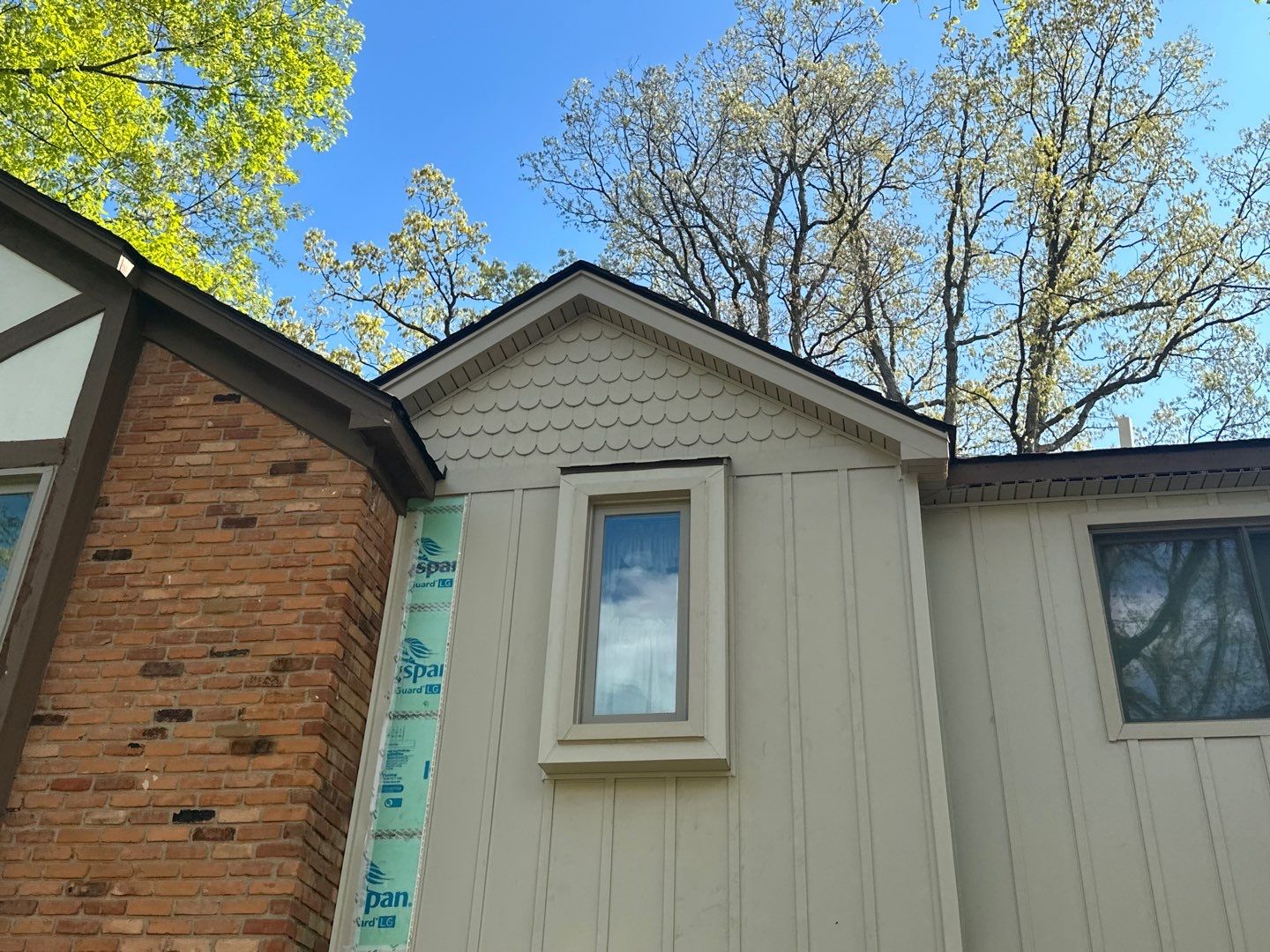 Siding Installation using Alside Monterey Sand by 180 Contractors