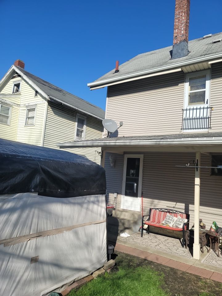 ATLAS PINNACLE COLOR: MORNING HARVEST DRIP EDGE: WHITE by Eagle Eye Roofing