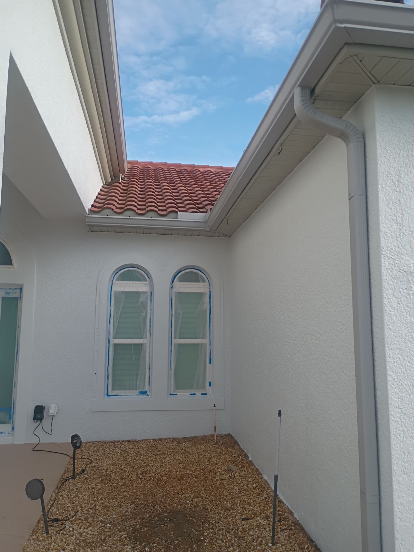 7 inch seamless gutters using Seamless Aluminum Gutters in Fort Myers, FL by Gutter Professors