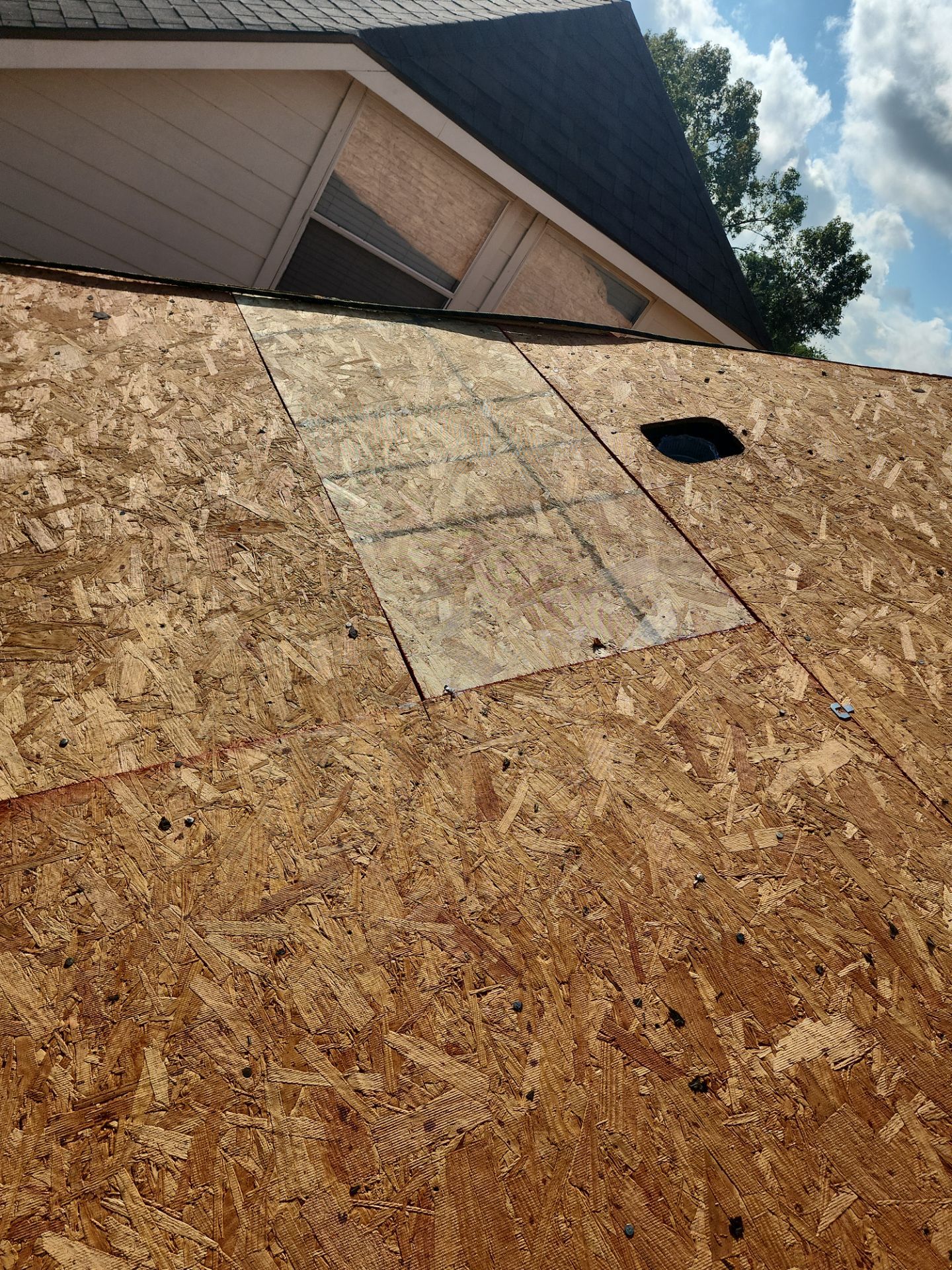 Residential Roofing Installation using Owen's Corning Duration (Lifetime) Shingles by Roof Repair Company