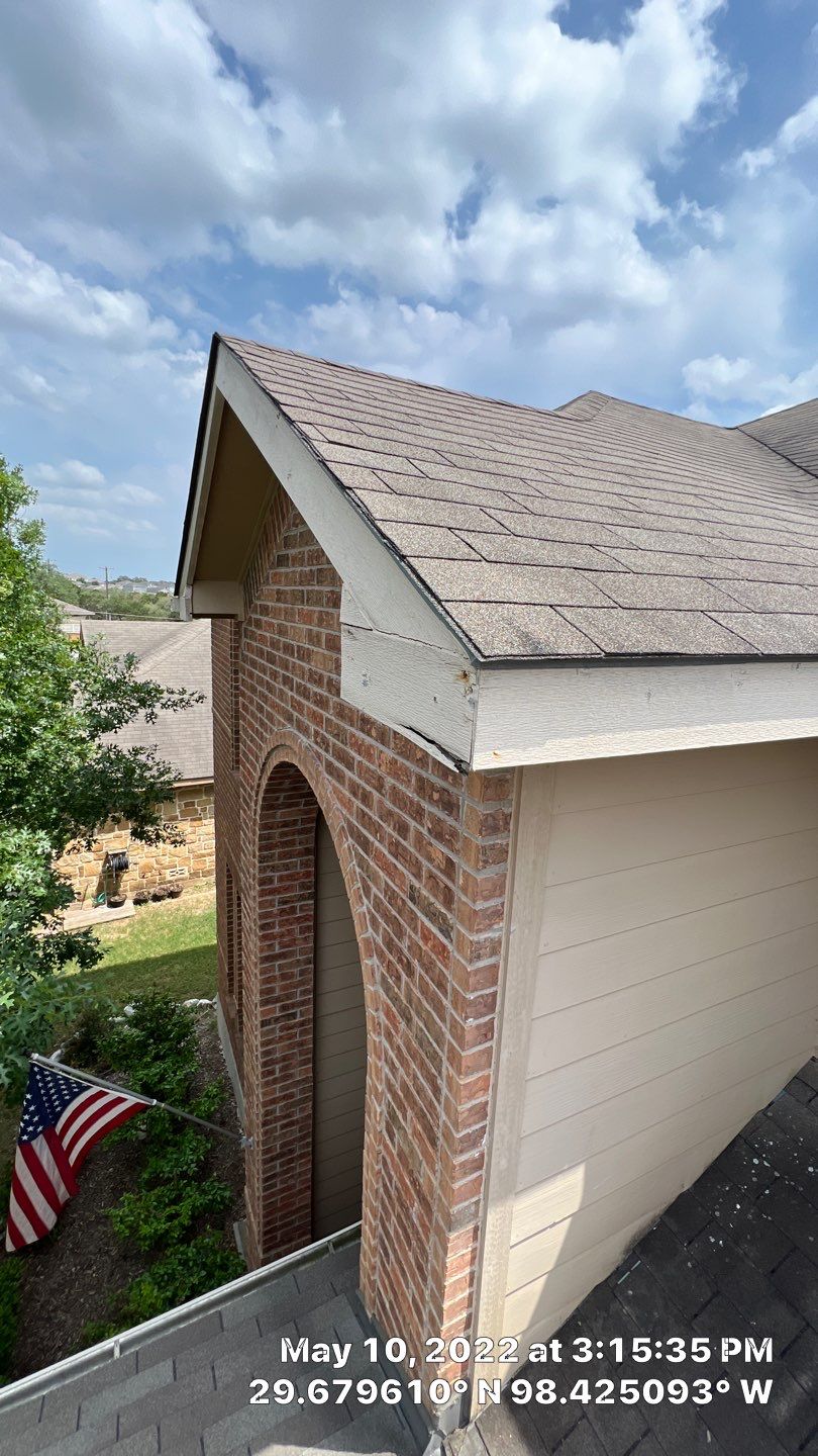 Residential Roof Replacement using Owens Corning 30 year Architectural Shingles by Premier Roofing and Contracting