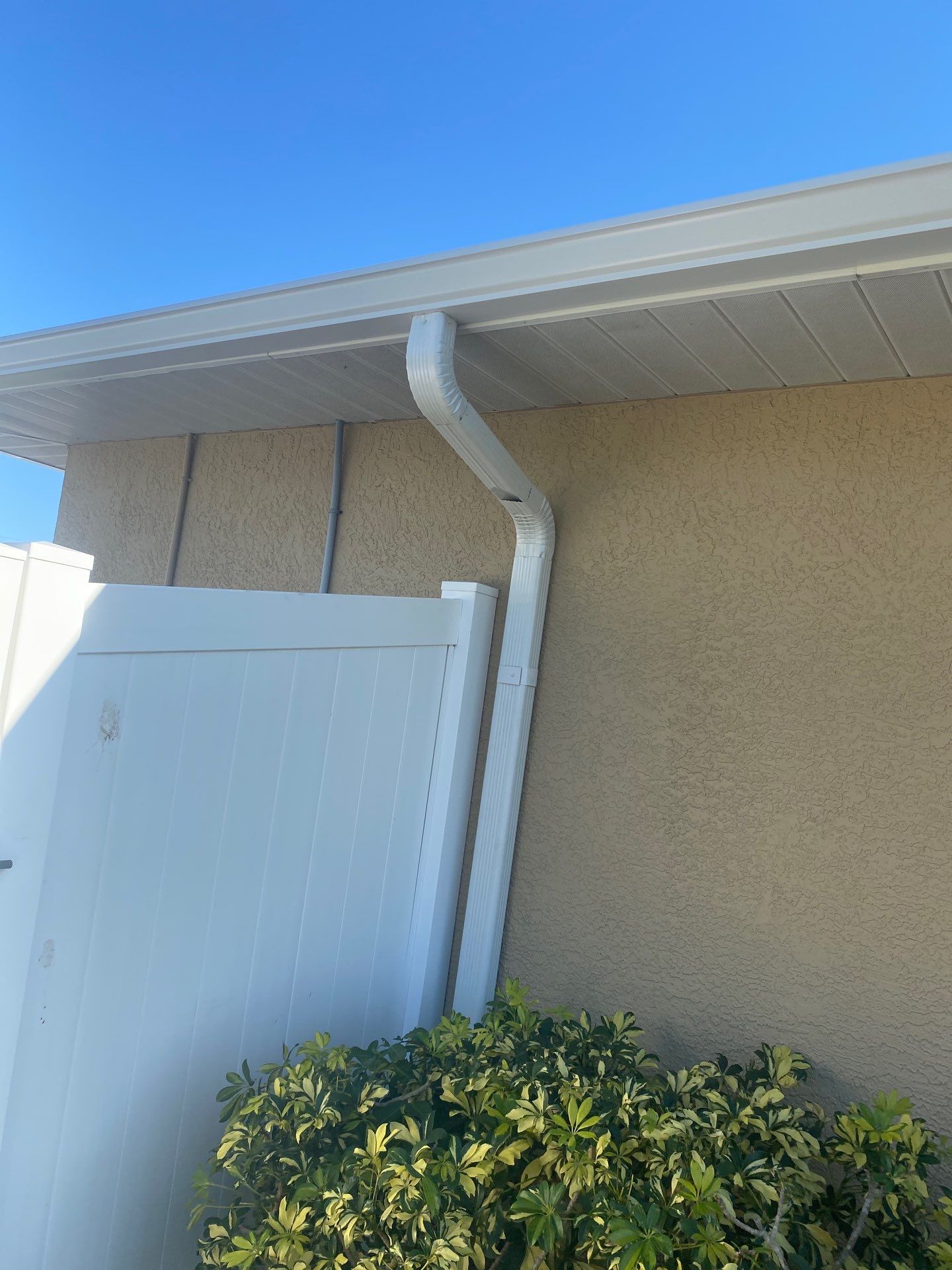 Seamless Gutter Installation Before Rainy Season in Cape Coral FL by Gutter Professors