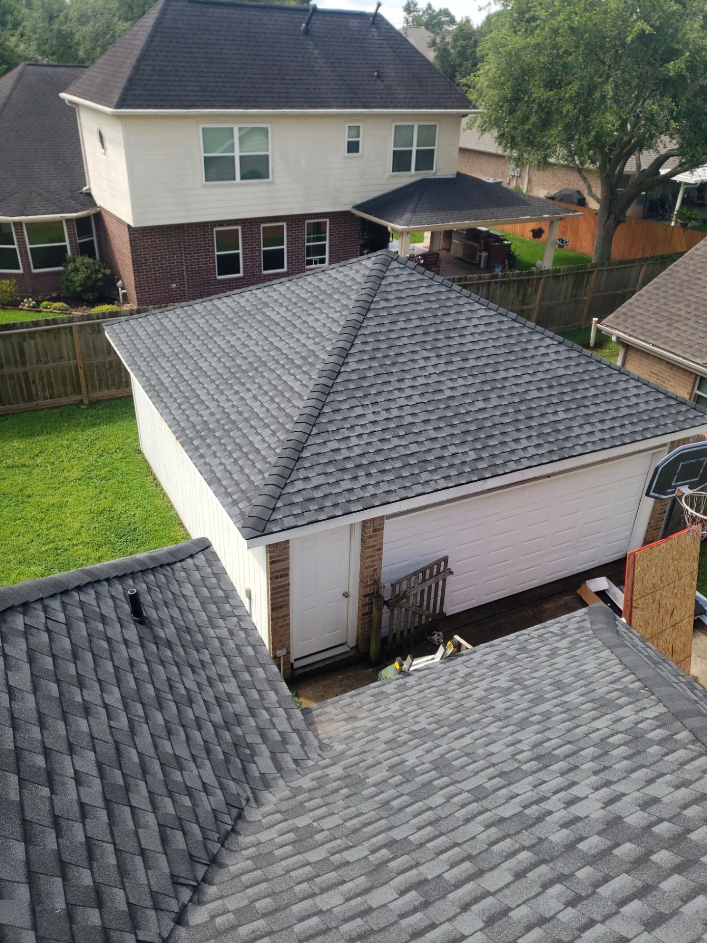 GAF UHDZ - Charcoal by Elite Roofing LLC