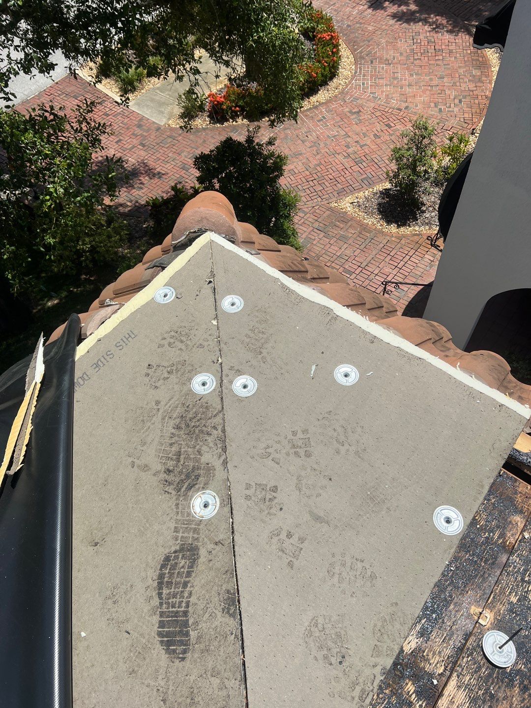 Project in St. Petersburg 33704 by Mitchell Roofing Company LLC 