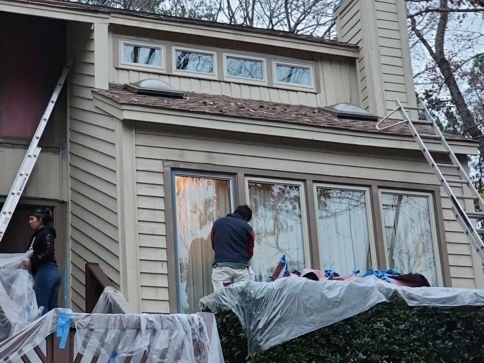 Exterior renovation using James Hardie Siding and Simonton Windows by Indigo State Roofing