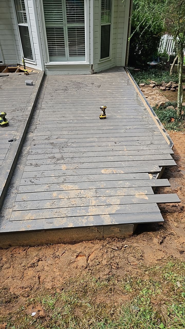 Jameswood Lane - Composite Deck Build by Pillar and Pine