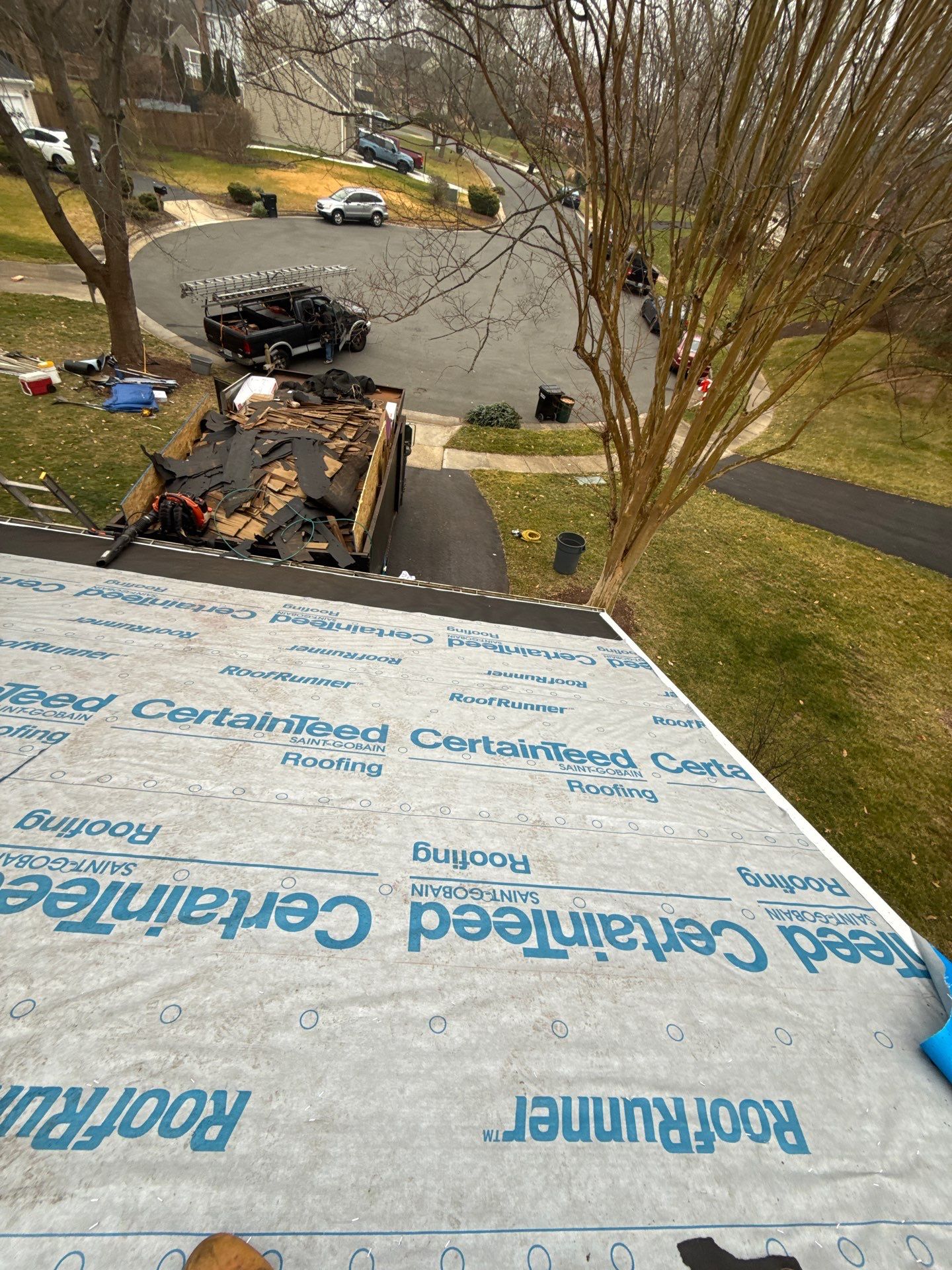 Fairfax Station :Residential Roof Replacement with CertainTeed Landmark Pro in Max Def Drift Wood by RM Banning, Inc.