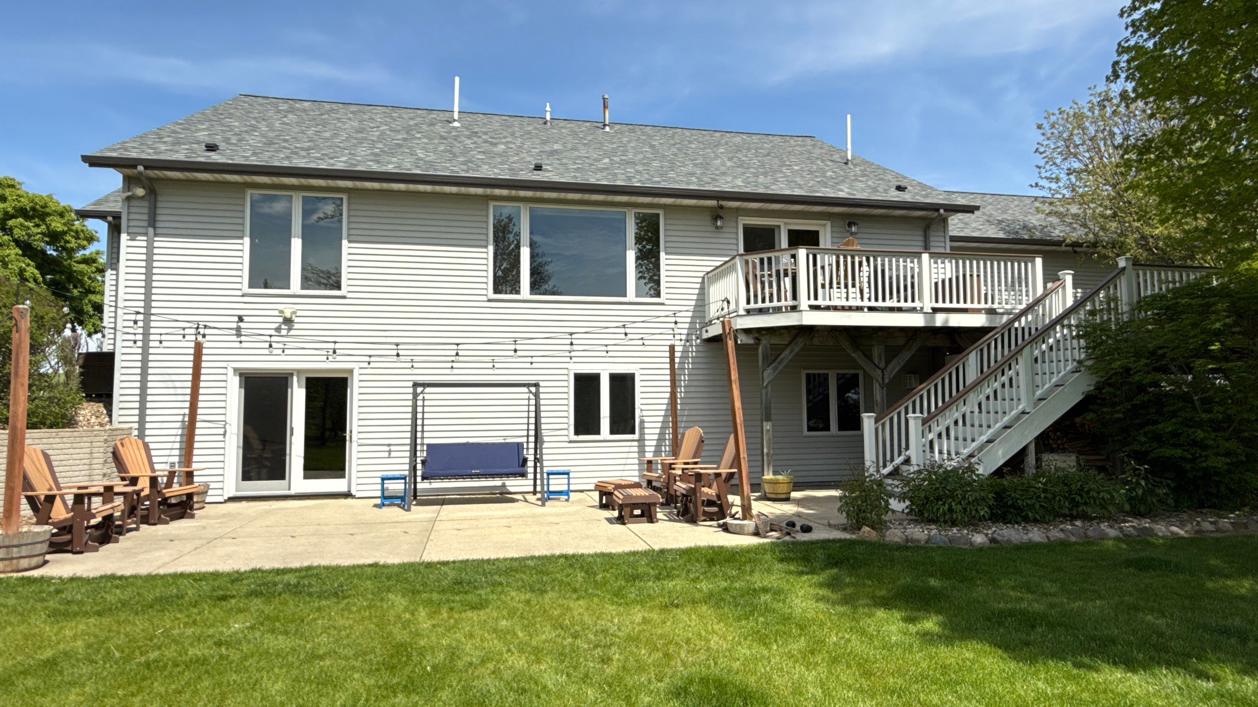 Siding and window replacement by United Windows and Siding LLC