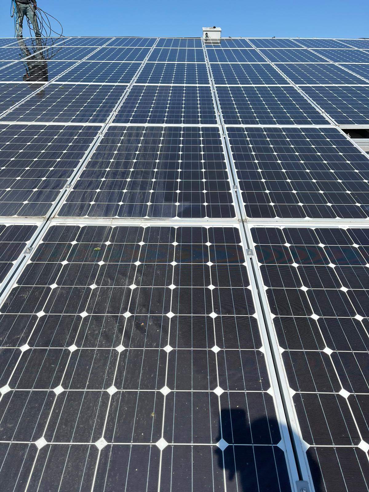 Los Alots Commercial Solar Panel Cleaning by All One Solar Shine