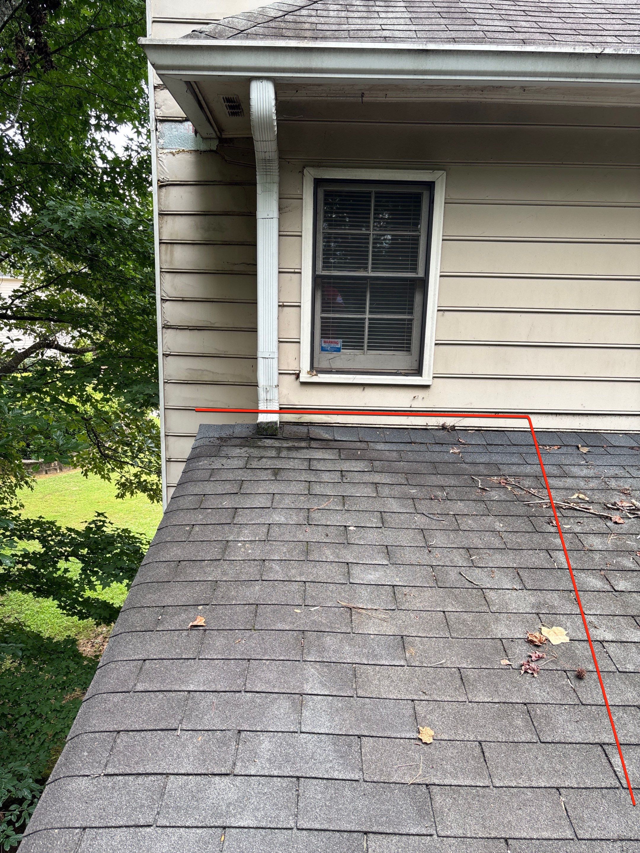 Deerfield Roofing LLC featured photo.