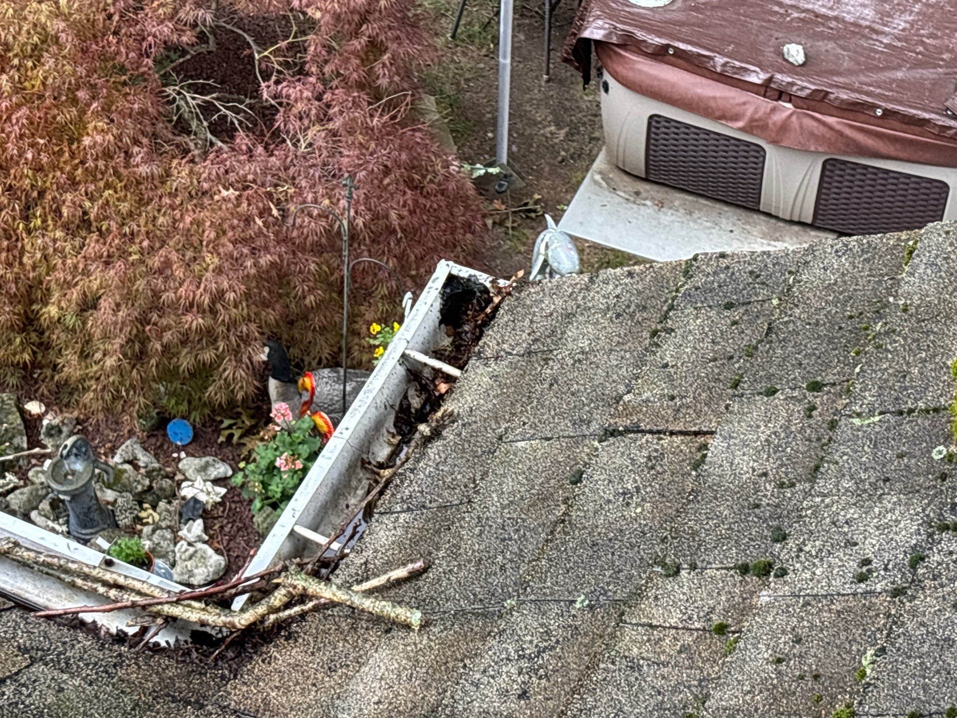 Gutter Cleaning in Freehold, NJ by Clearview Washing