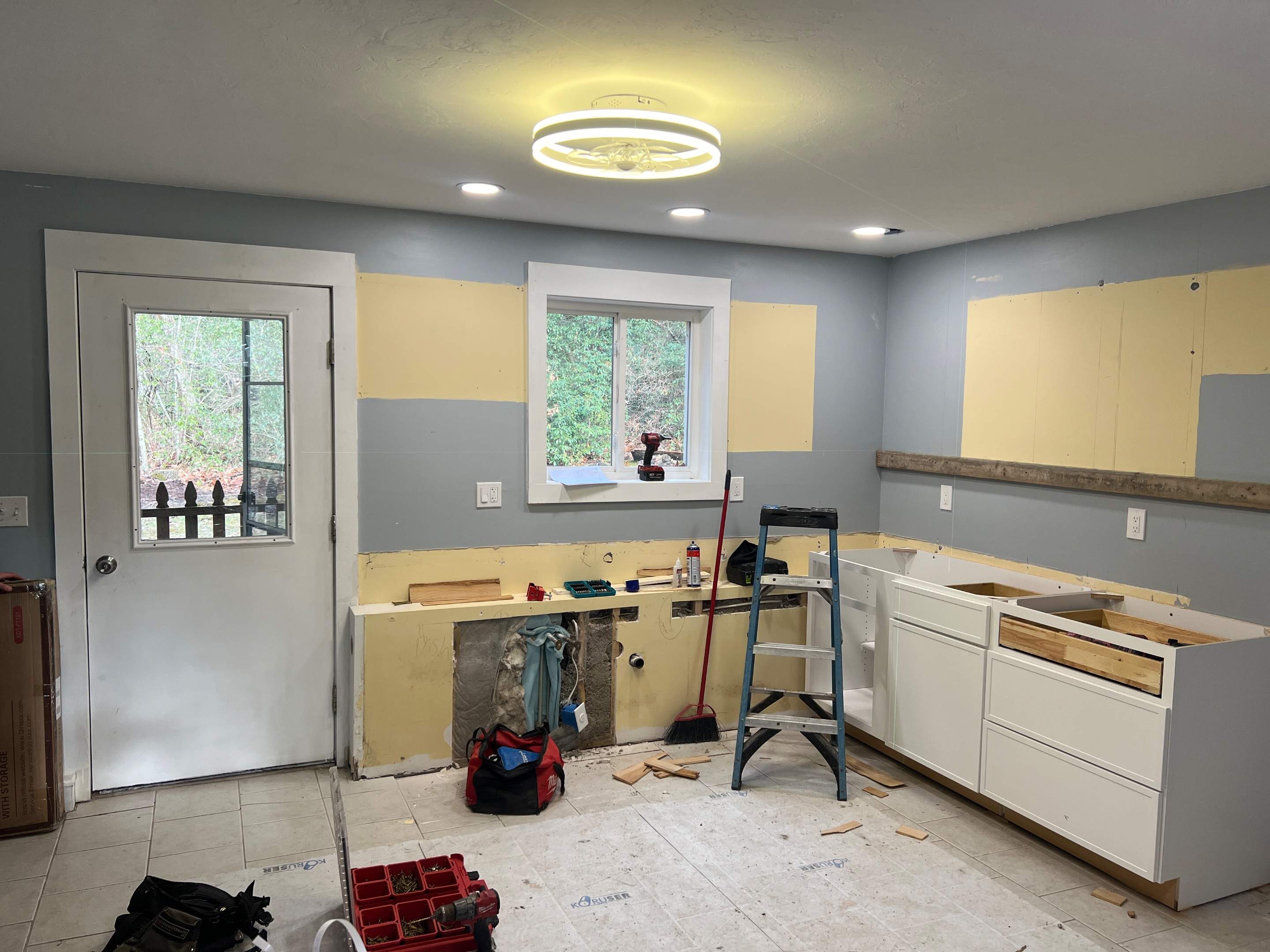 Kitchen Refresh by Chagnon Building & Remodeling LLC