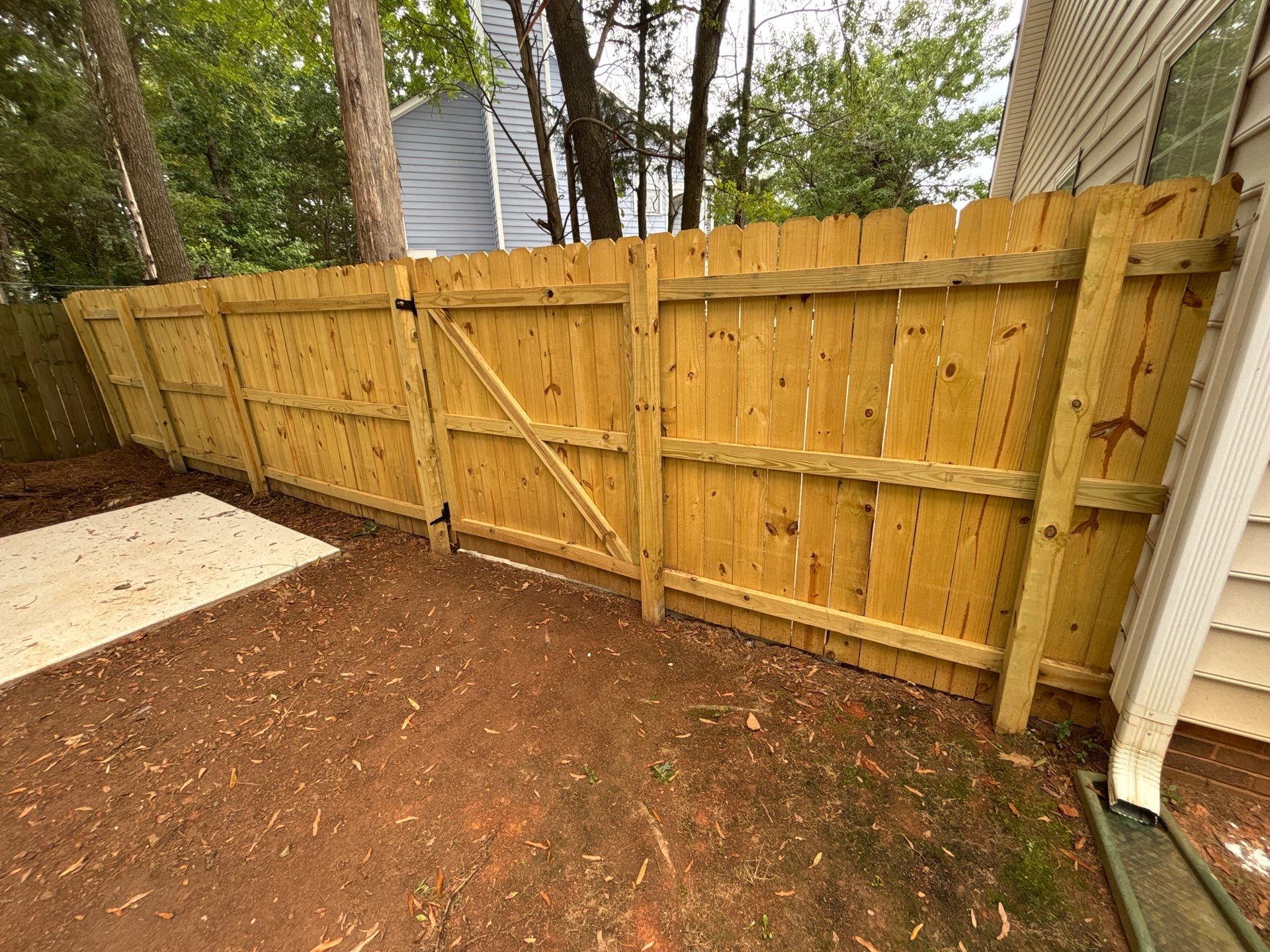 Wood Fence using Wood Sealant by DuraSeal
