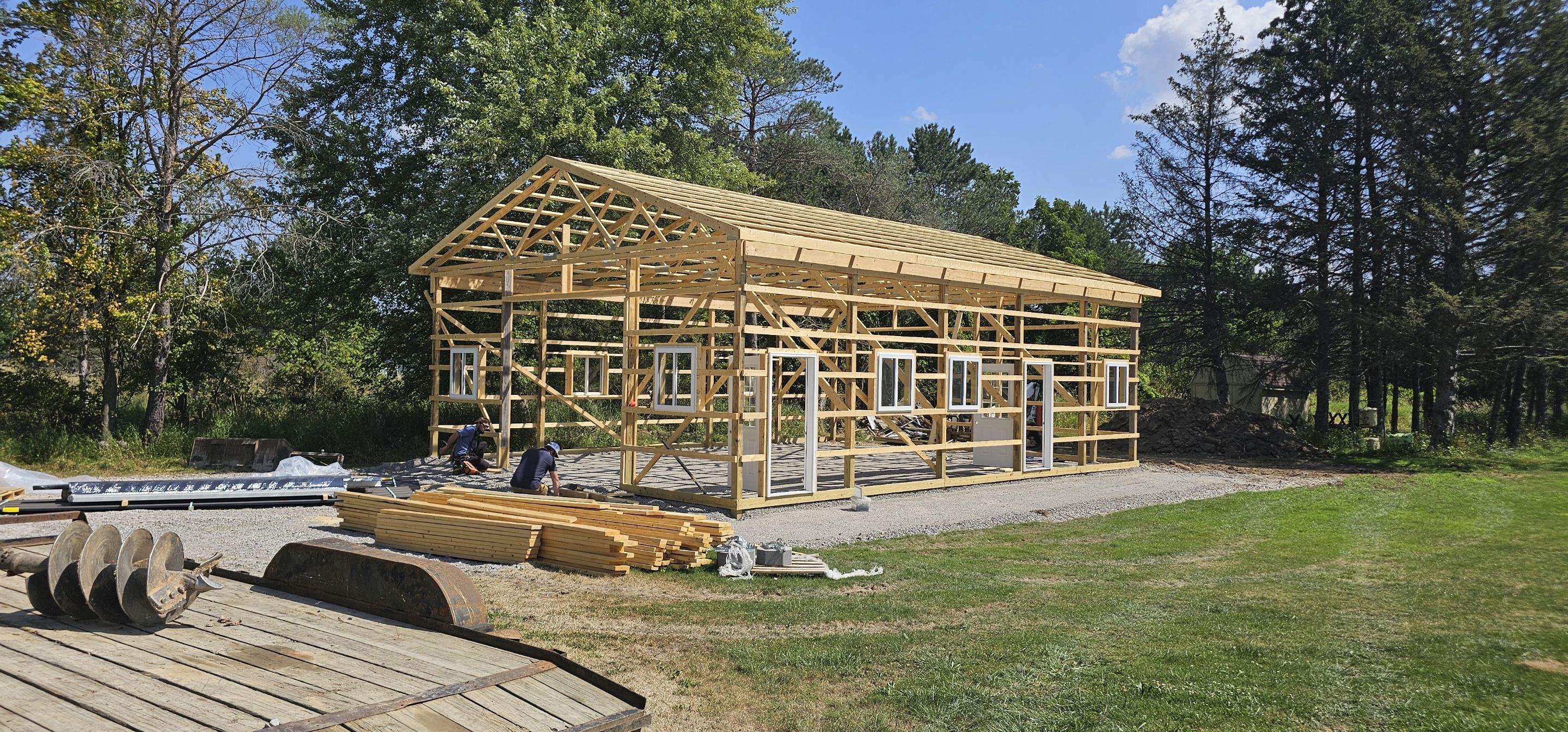 Polebarn  by Horst Custom Homes 